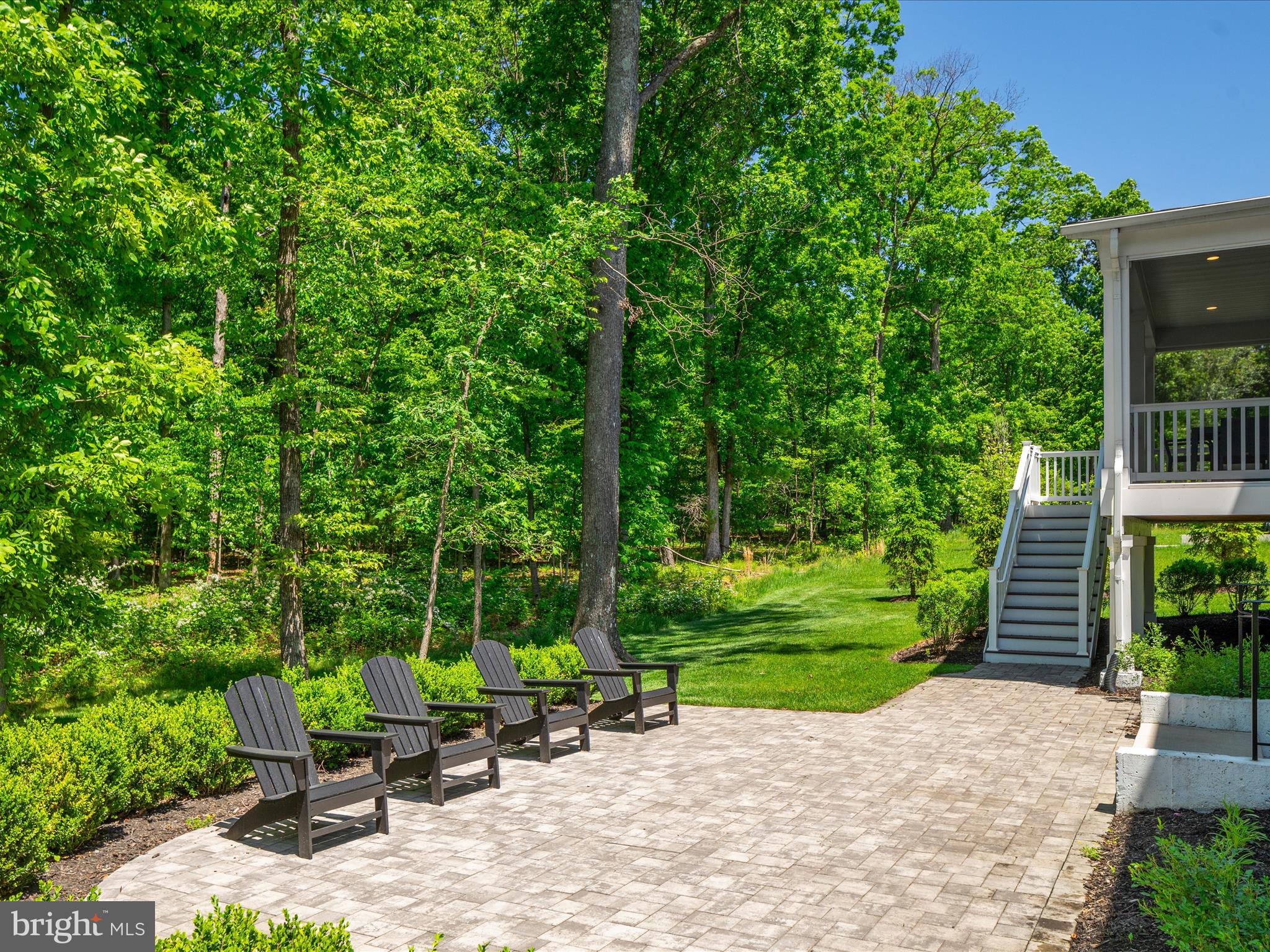 23299 Lansing Woods Ln