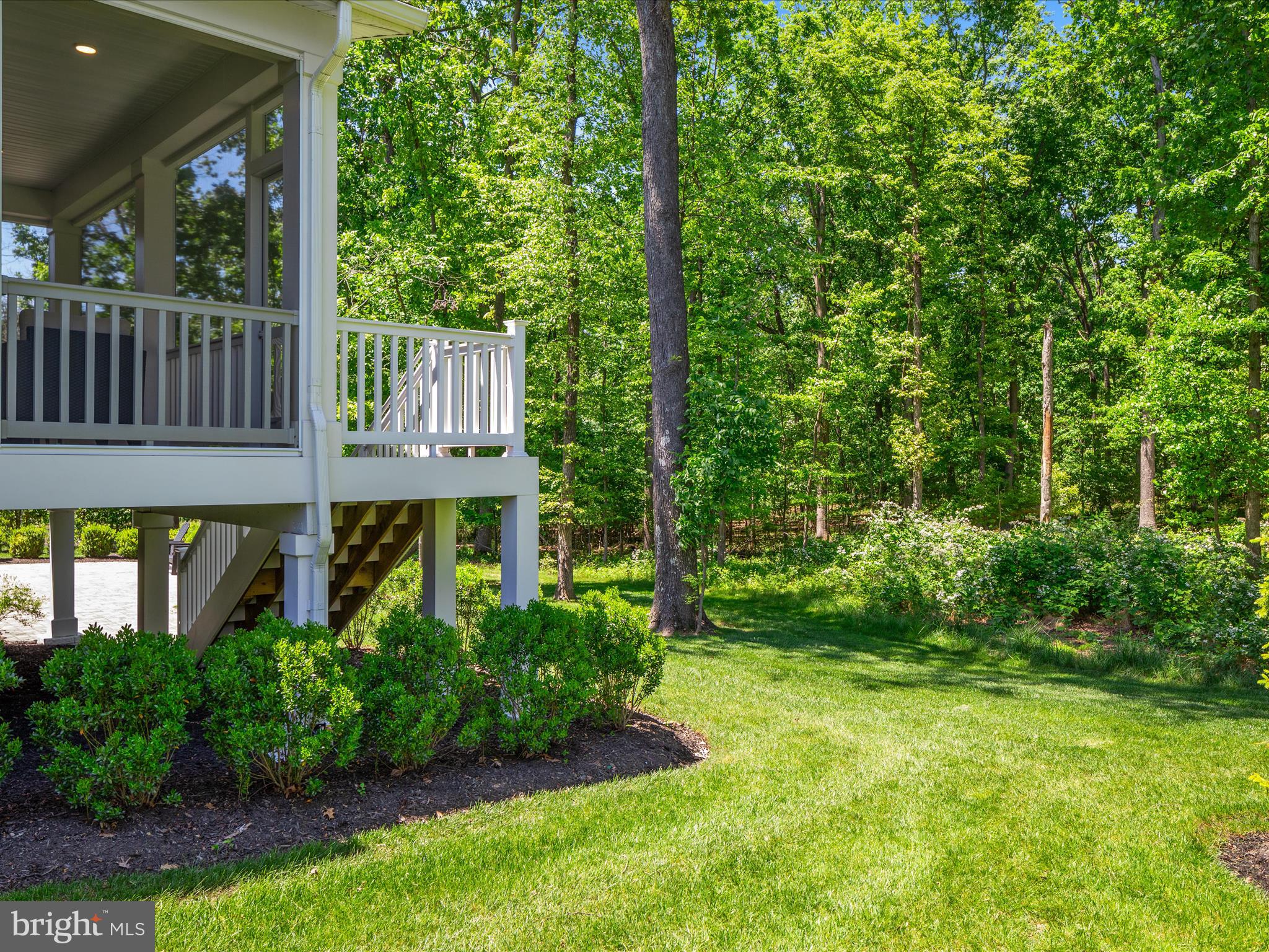 23299 Lansing Woods Ln
