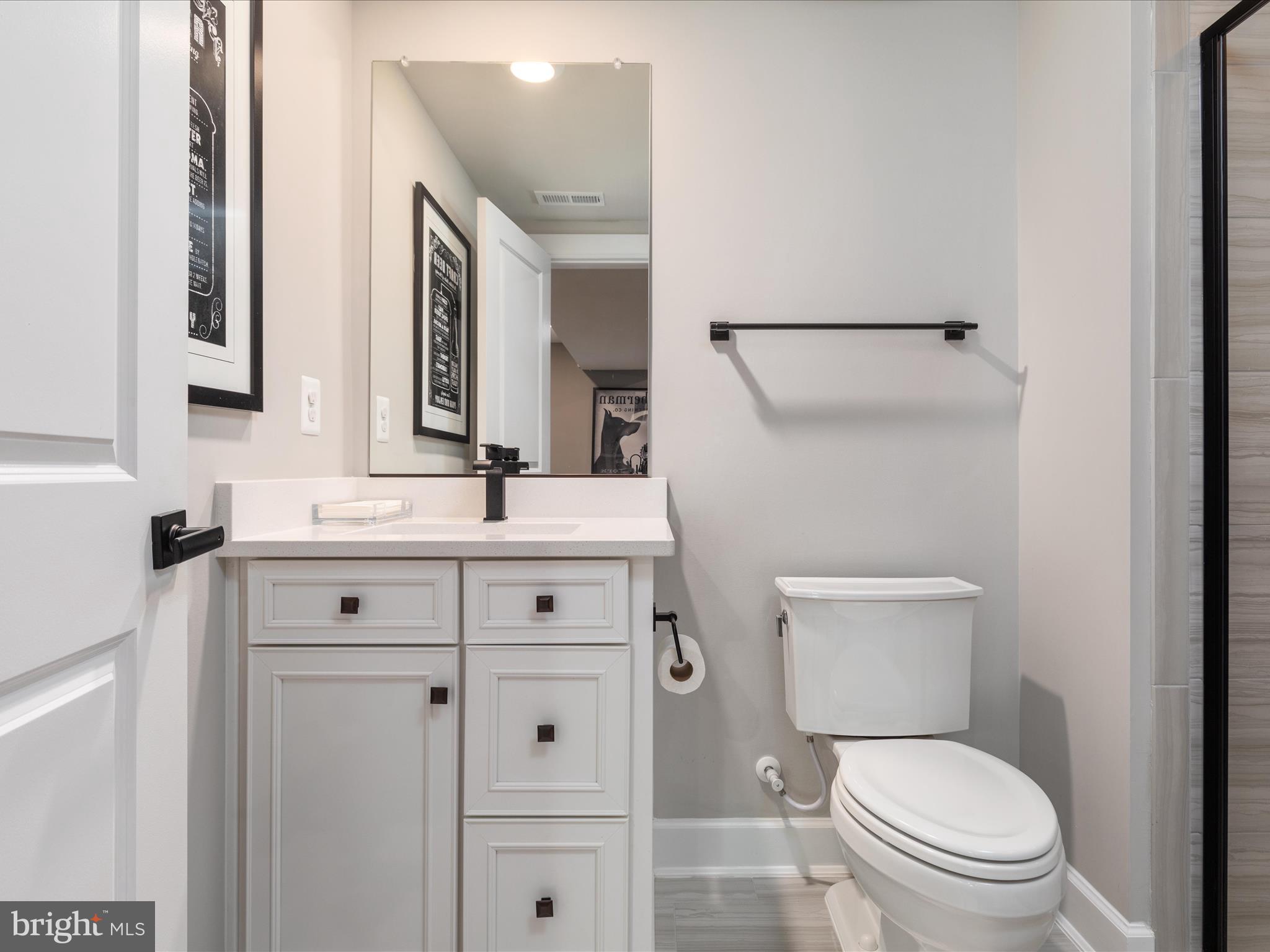 23299 Lansing Woods Ln