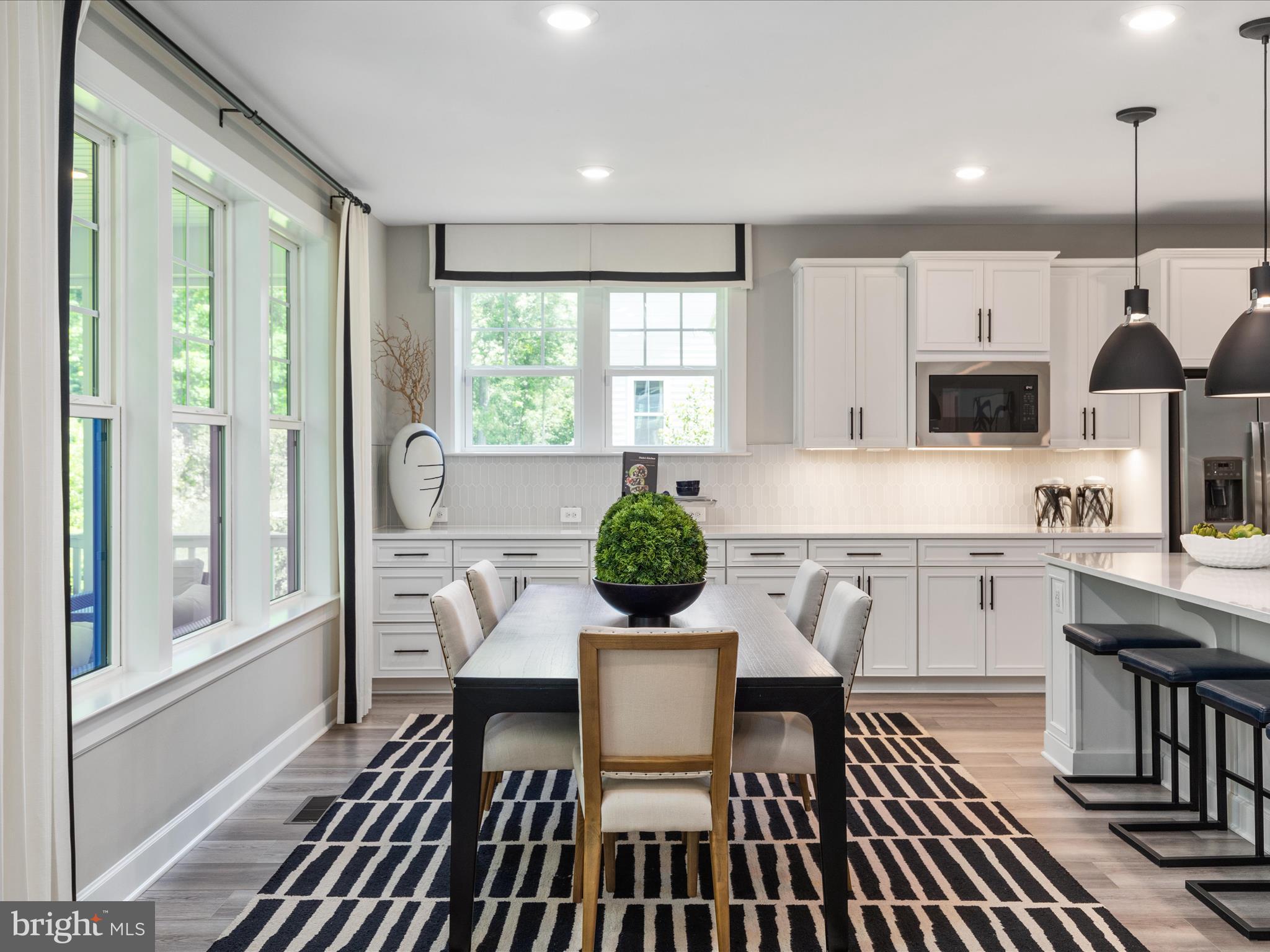 23299 Lansing Woods Ln