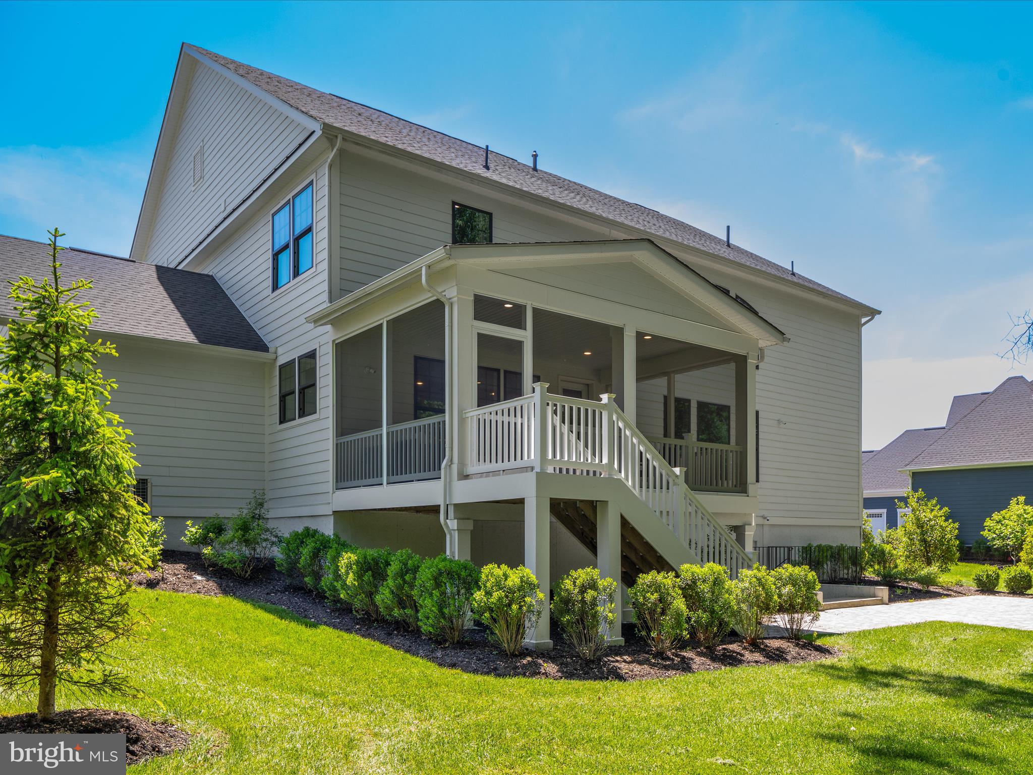23299 Lansing Woods Ln