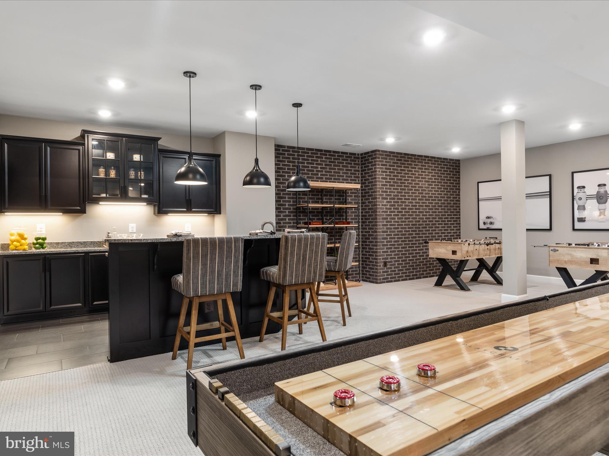 23299 Lansing Woods Ln