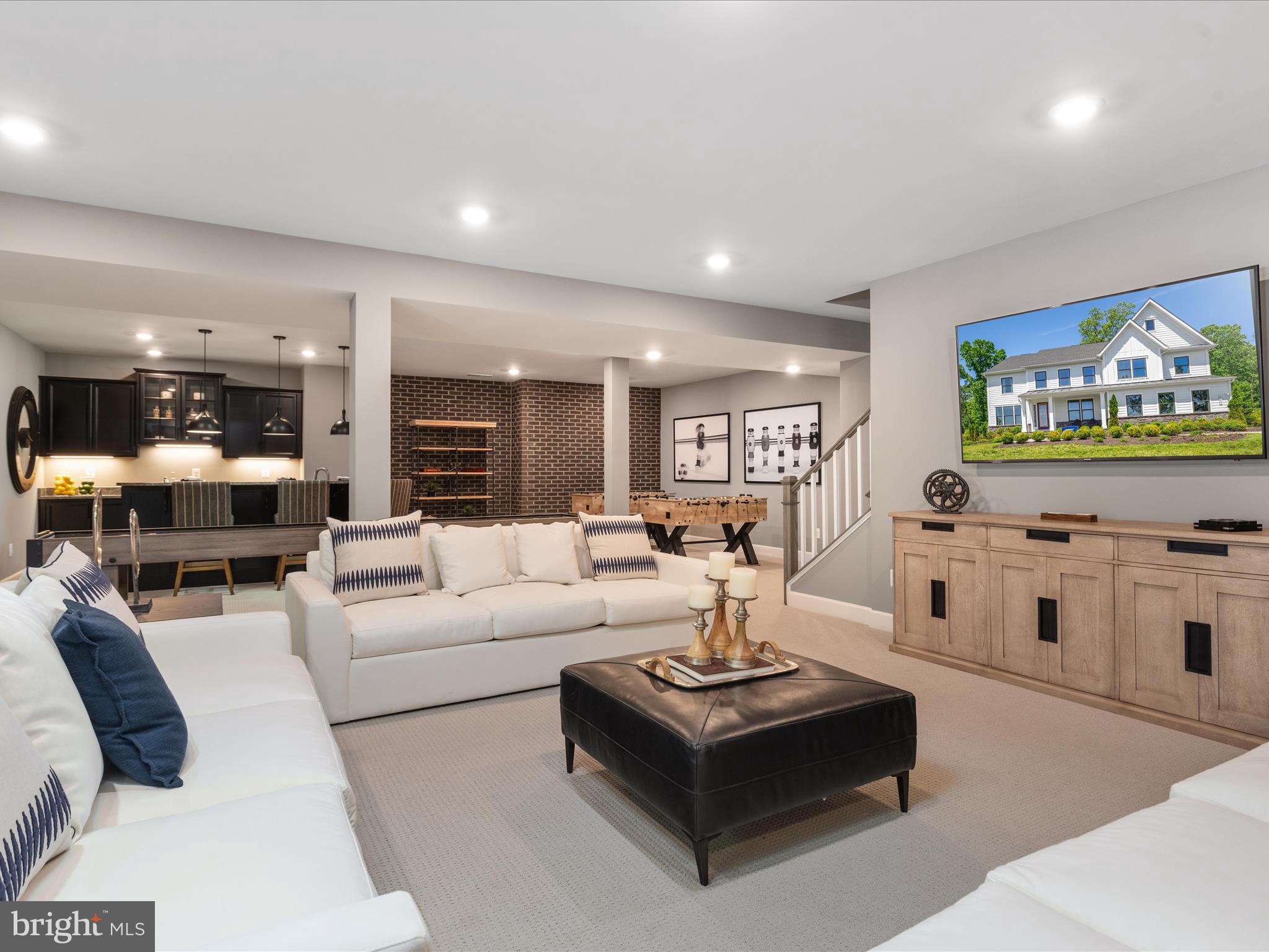 23299 Lansing Woods Ln