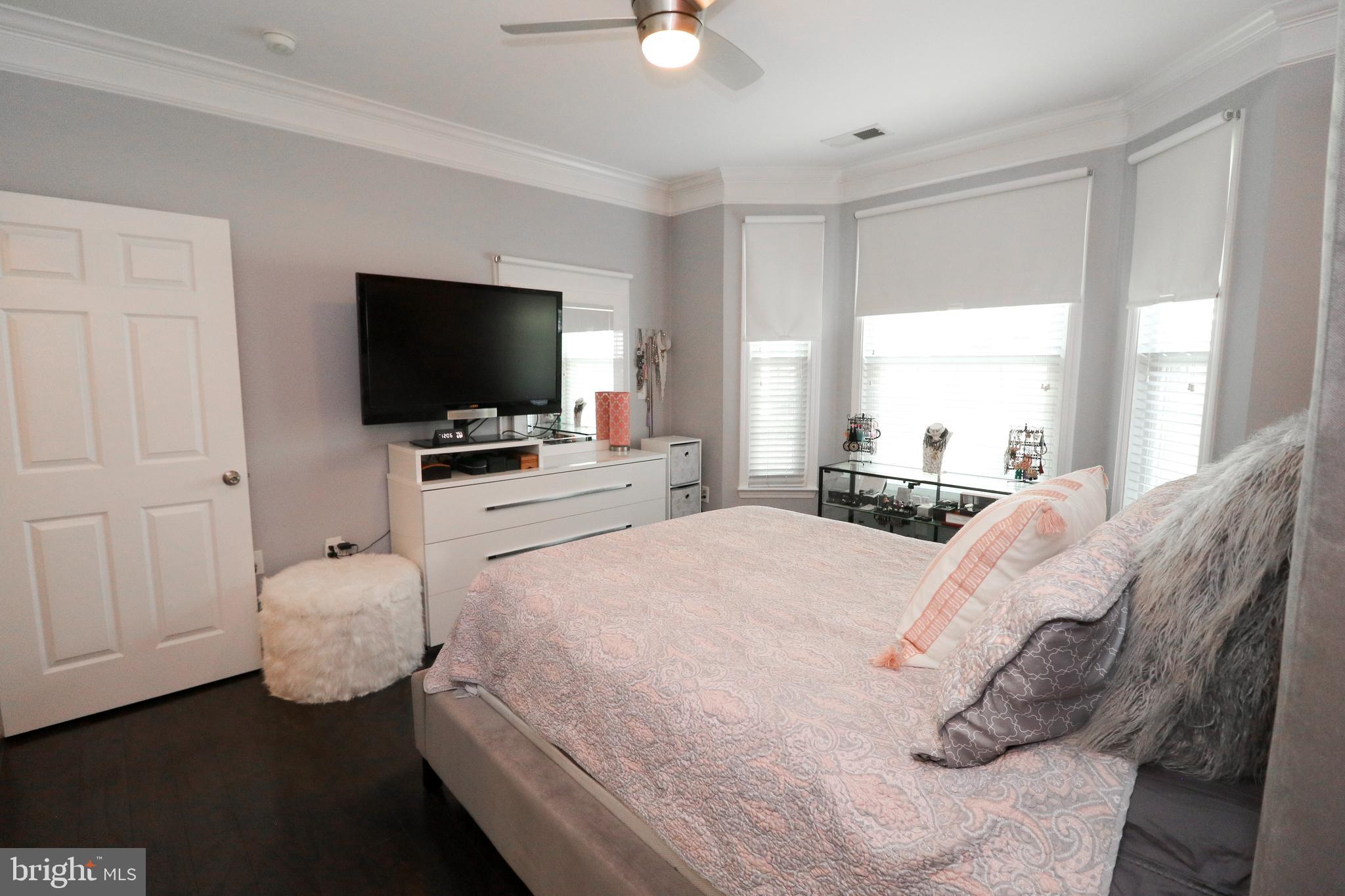 508 Sunset View Ter SE #104