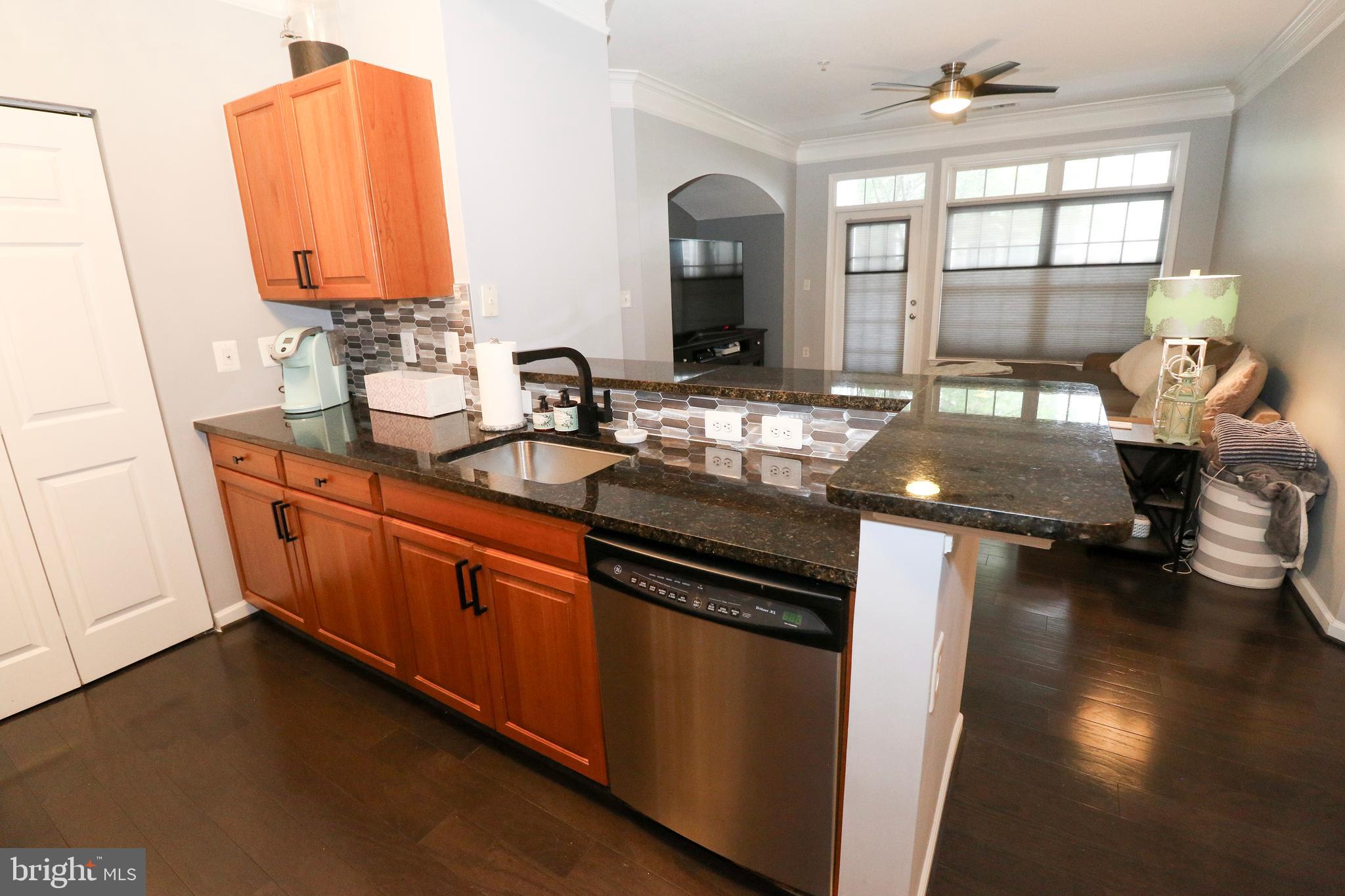 508 Sunset View Ter SE #104