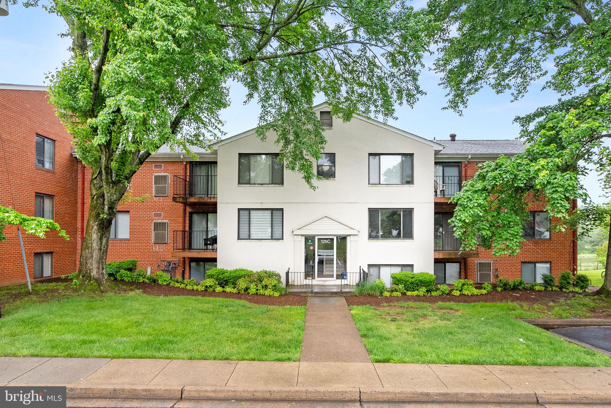 125-C Clubhouse Dr SW #7