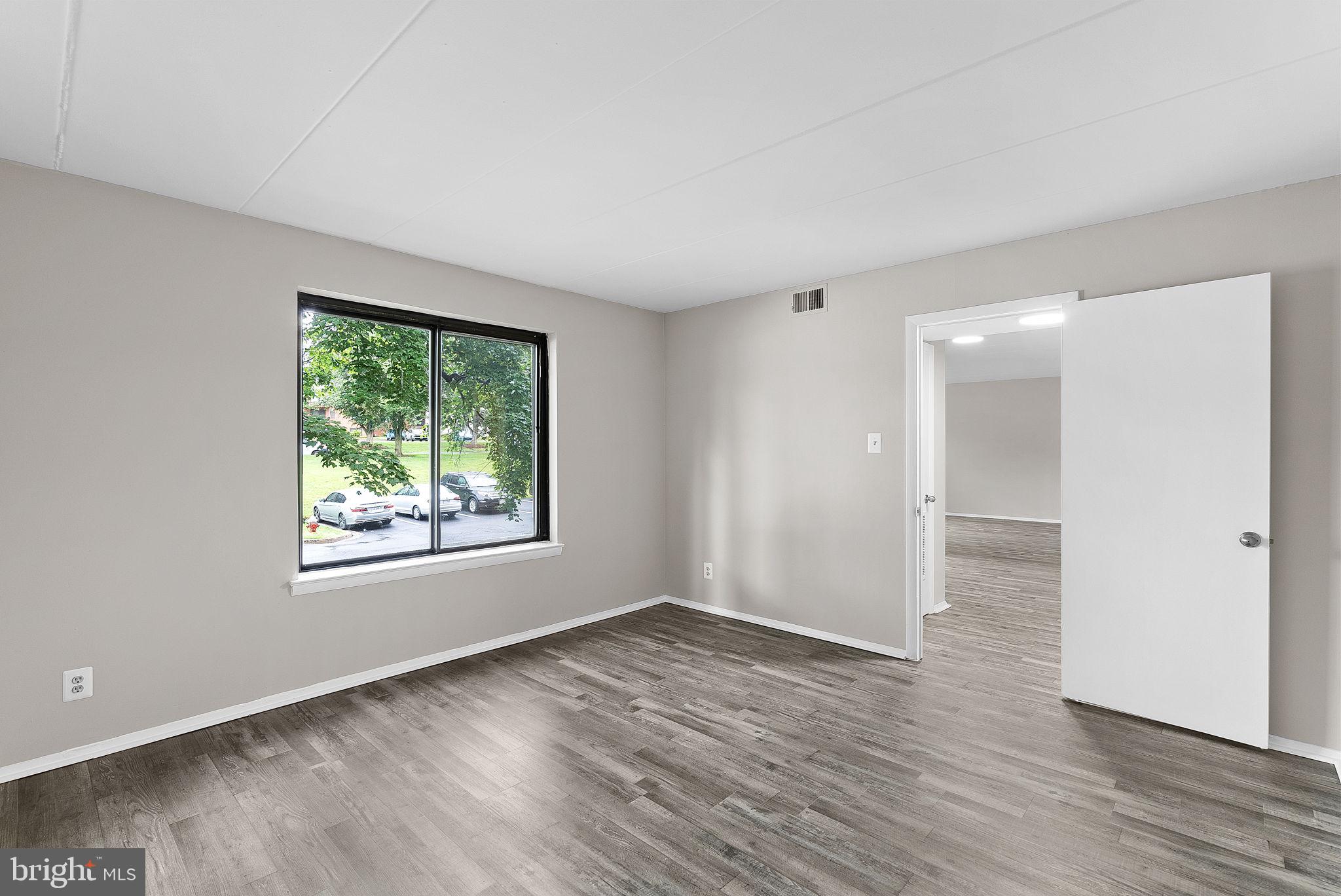 125-C Clubhouse Dr SW #7