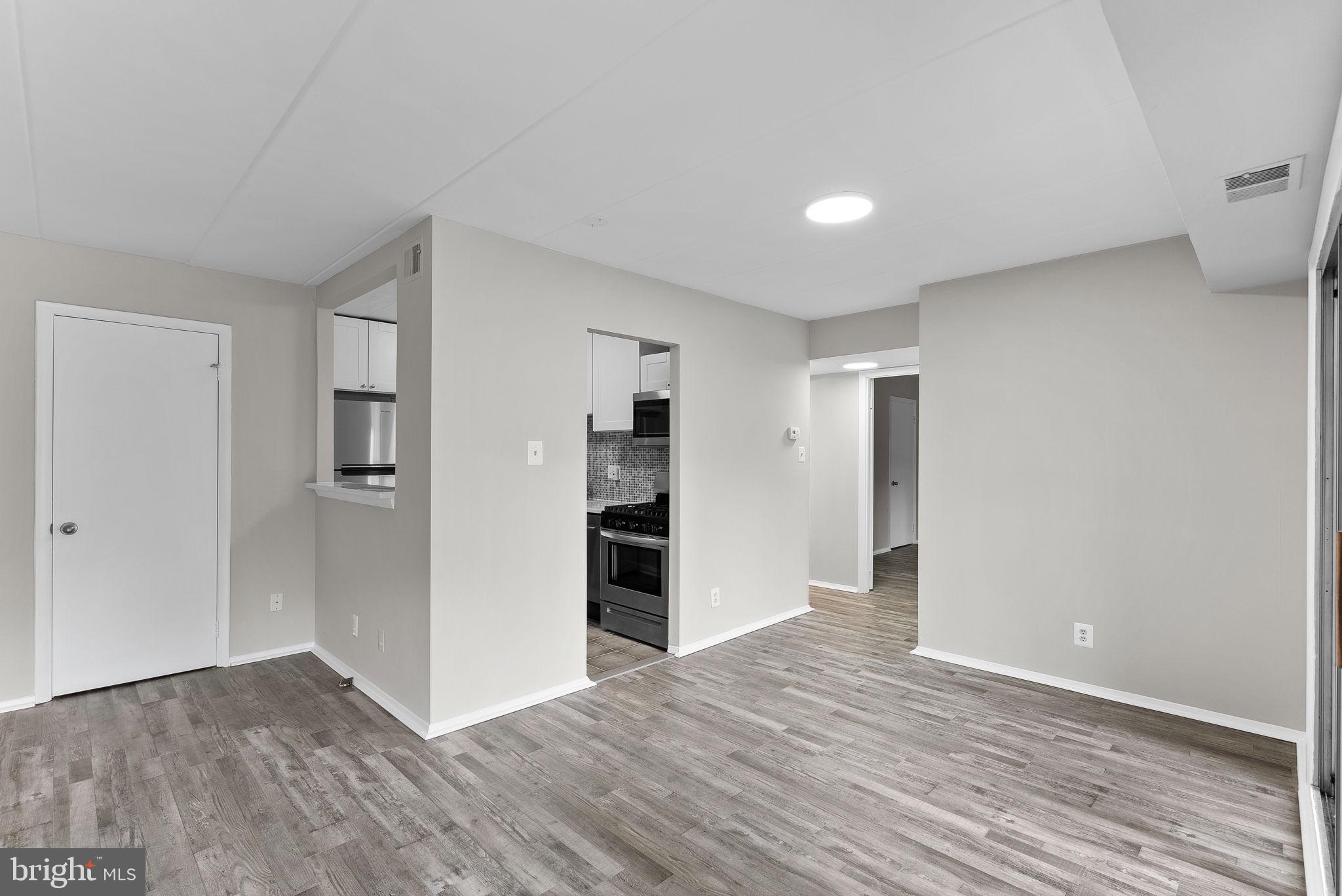 125-C Clubhouse Dr SW #7