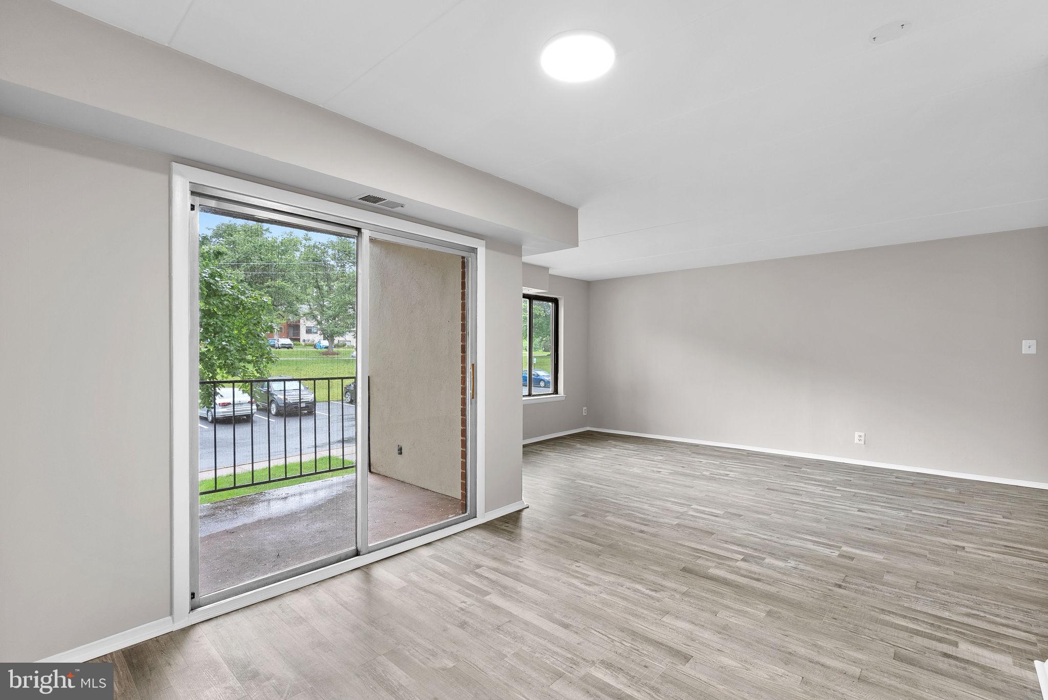 125-C Clubhouse Dr SW #7
