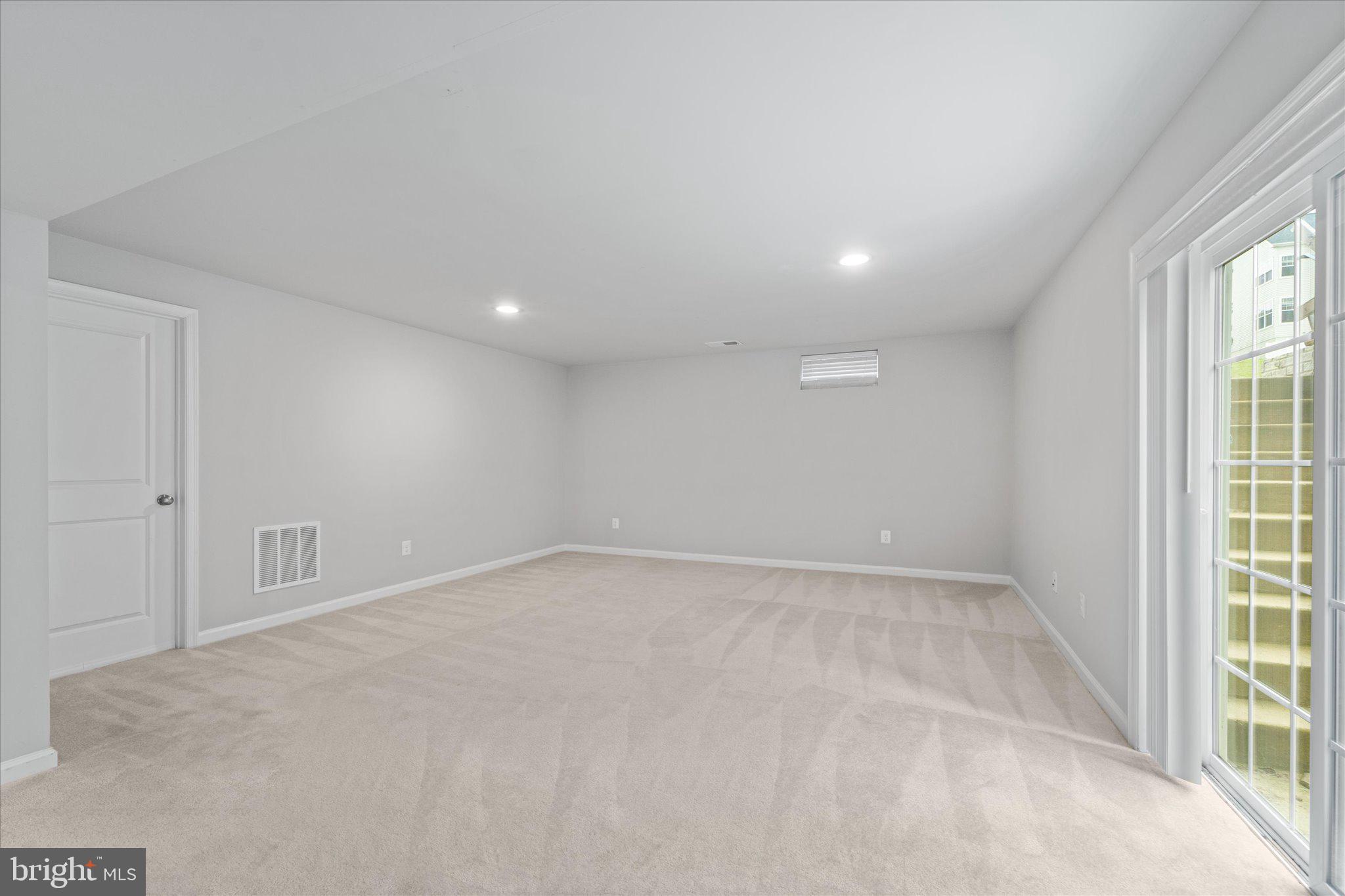 21067 POTOMAC TRAIL CIR