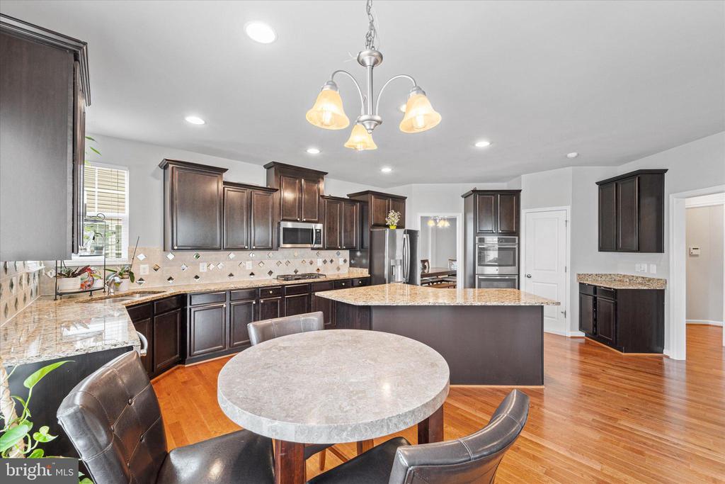 21067 POTOMAC TRAIL CIR