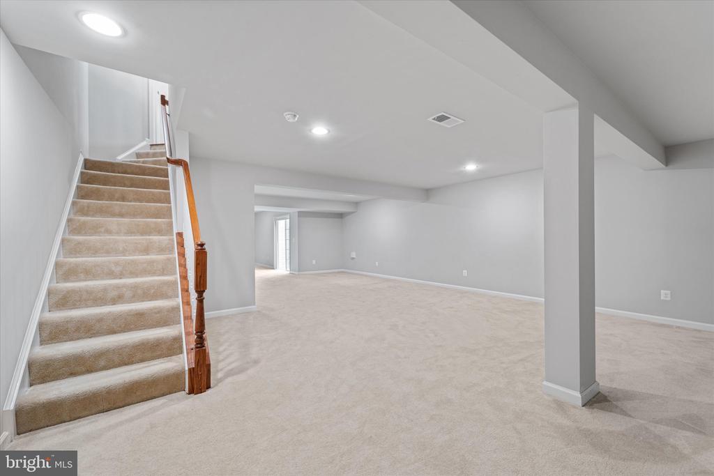 21067 POTOMAC TRAIL CIR