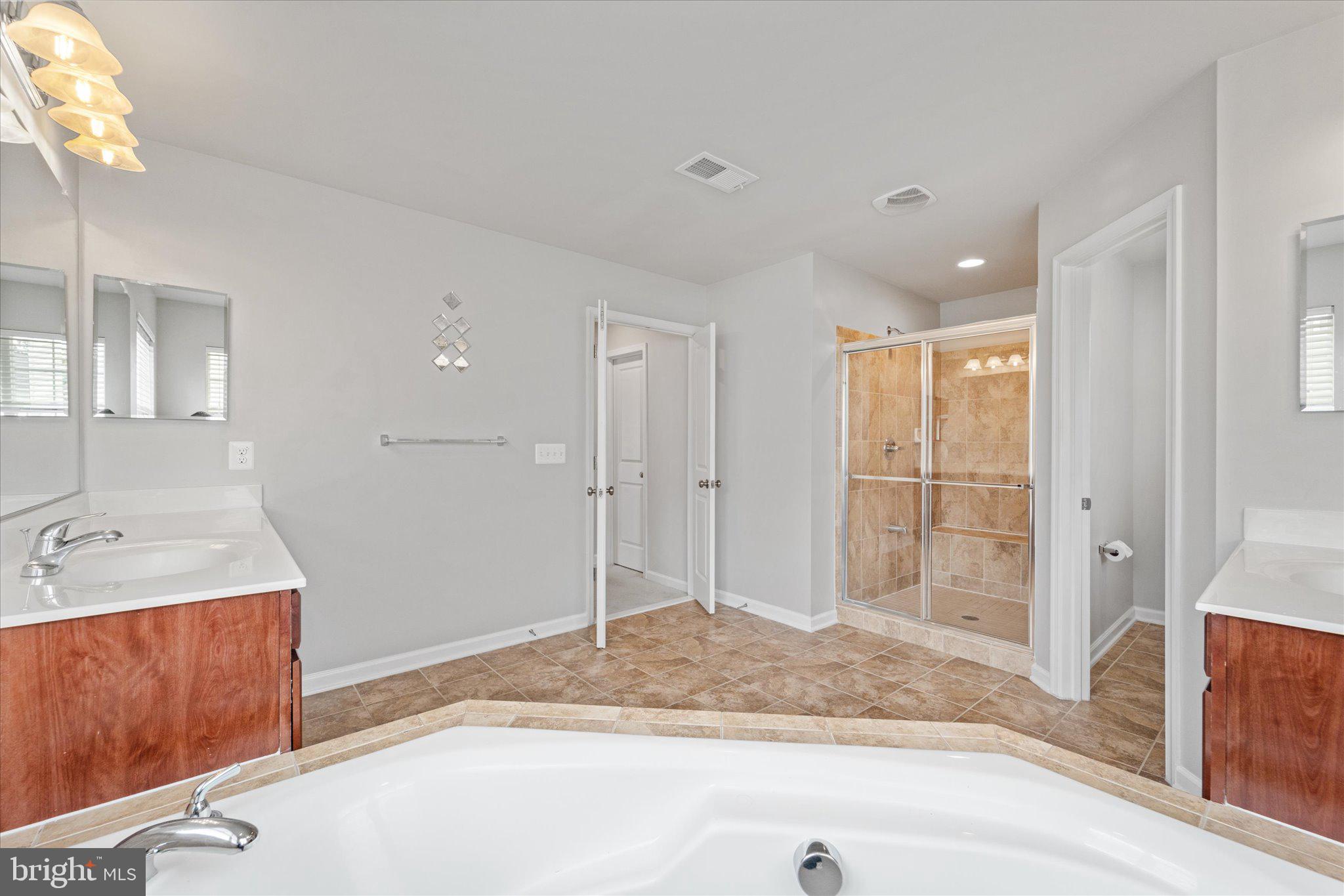 21067 POTOMAC TRAIL CIR