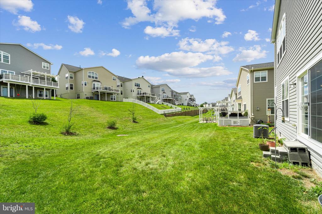 21067 POTOMAC TRAIL CIR