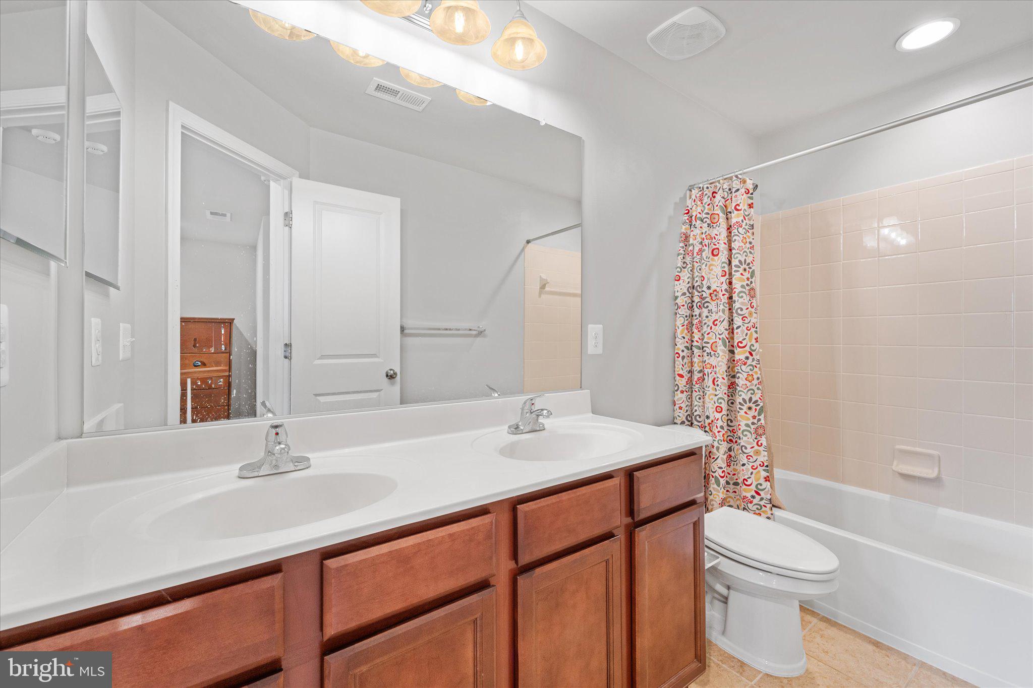 21067 POTOMAC TRAIL CIR