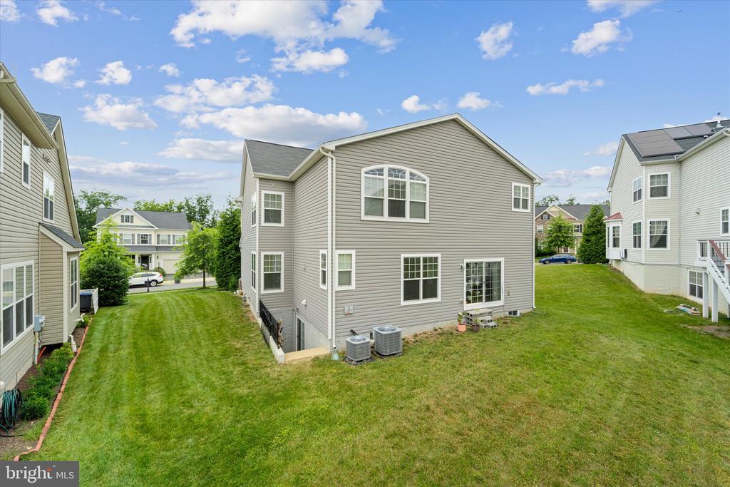 21067 POTOMAC TRAIL CIR