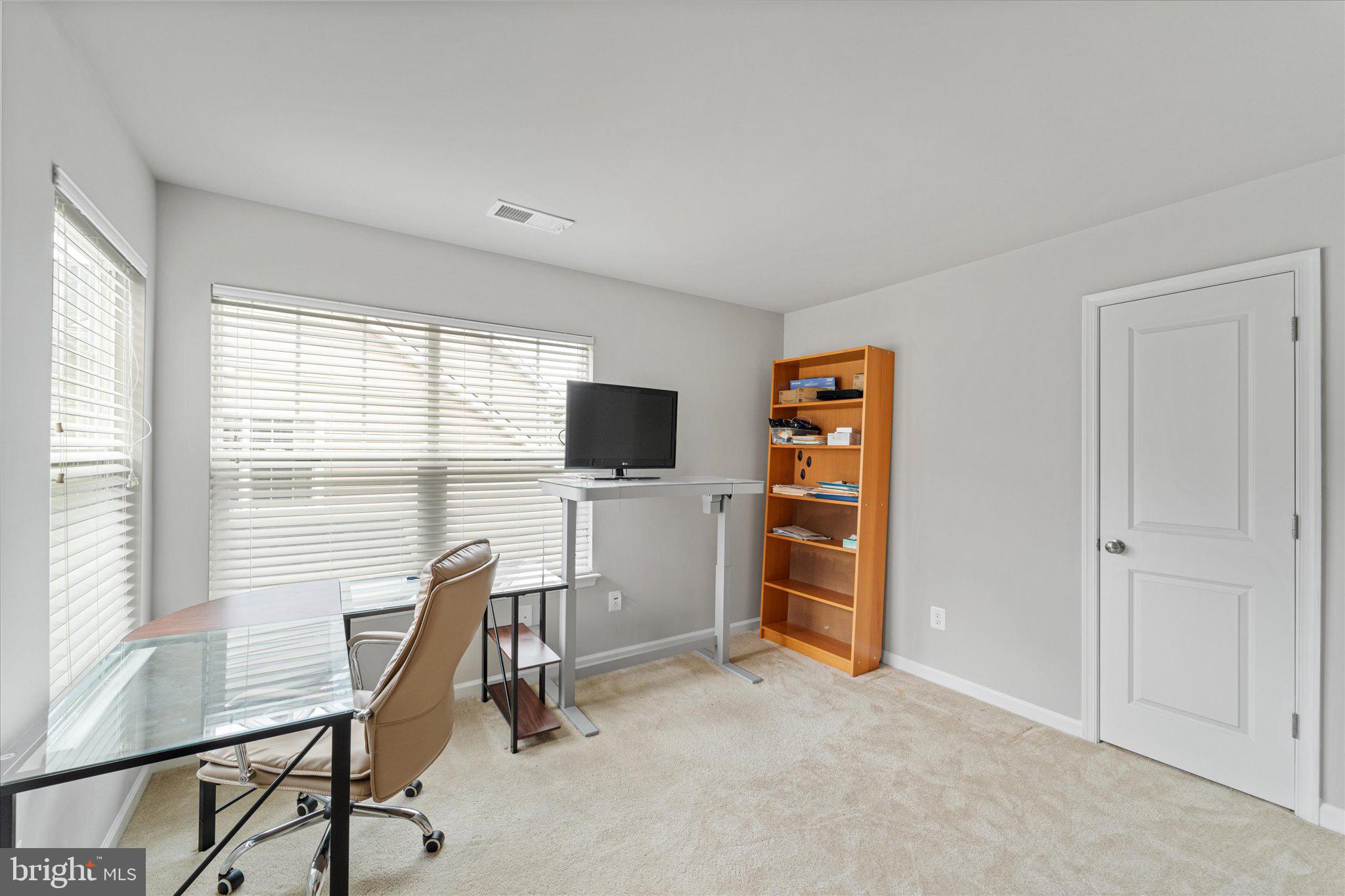 21067 POTOMAC TRAIL CIR