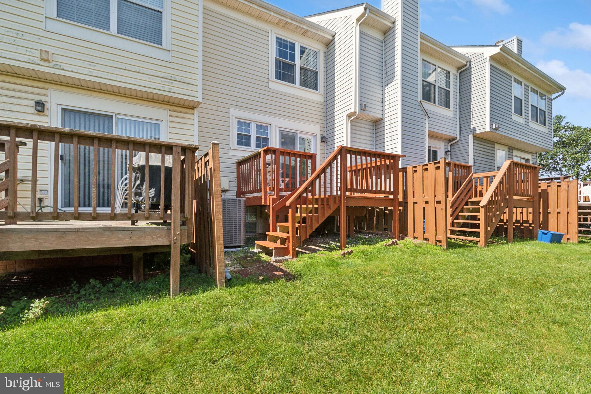 46724 Summit Ter