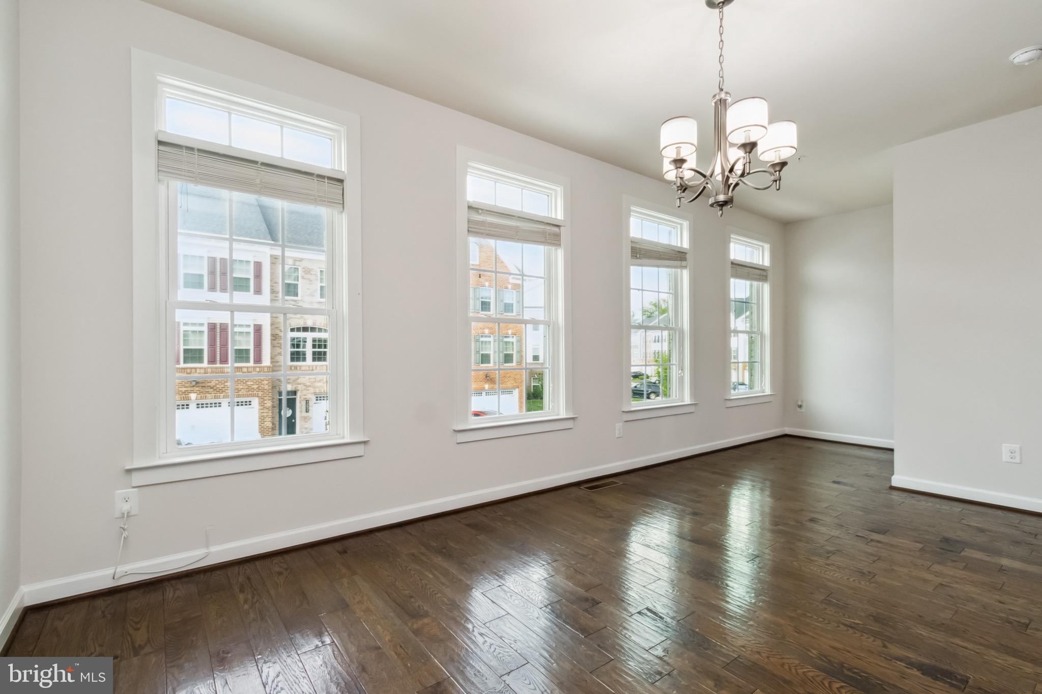 42633 Harlow Meadows Ter