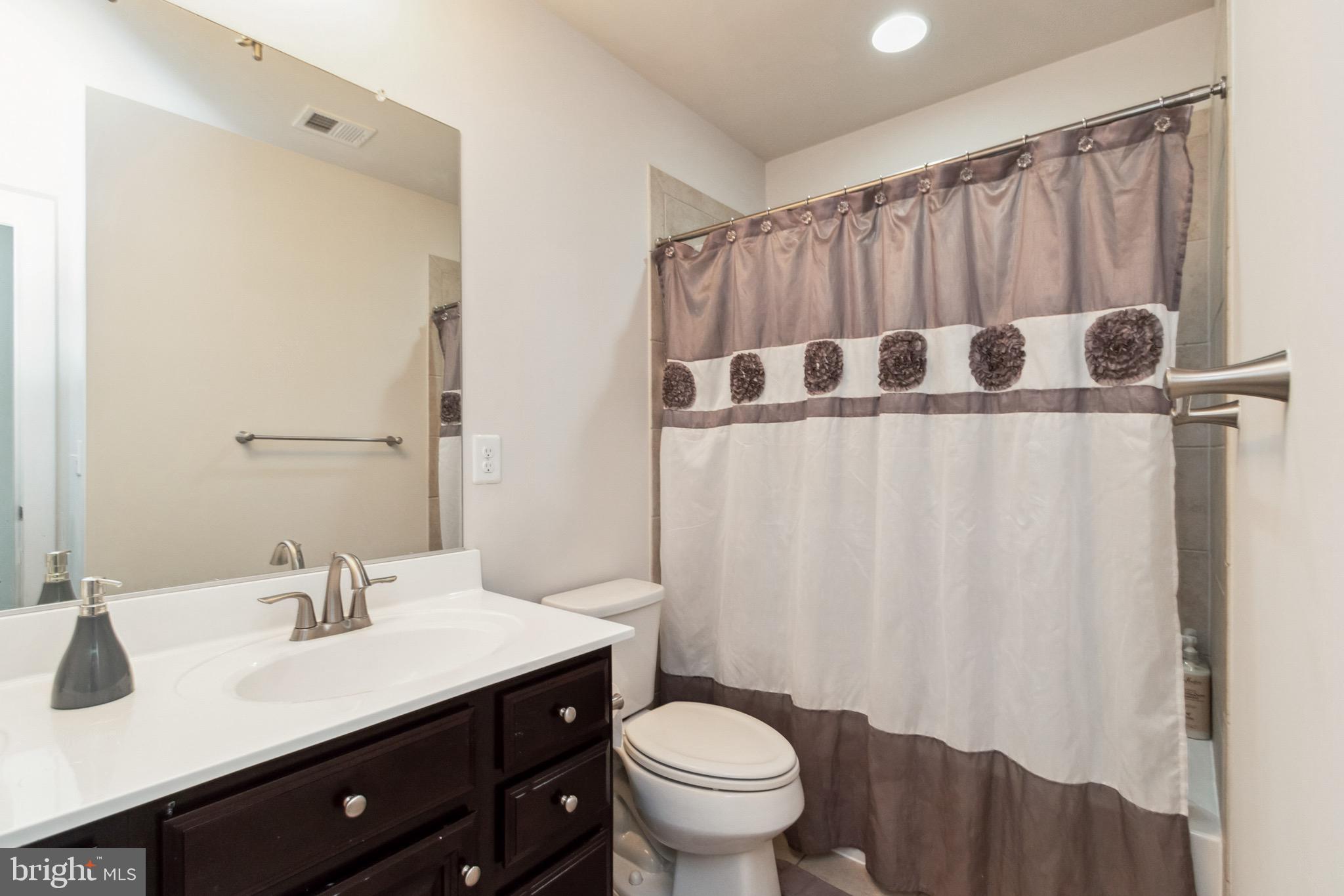 42633 Harlow Meadows Ter