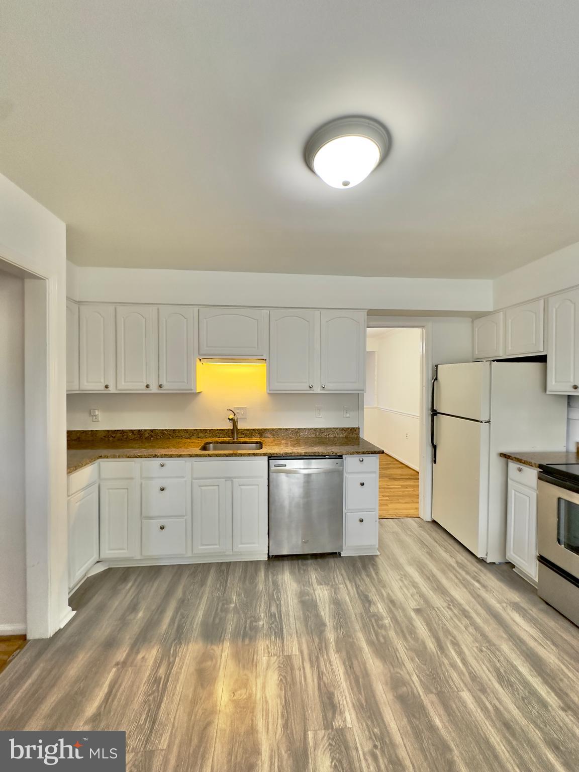 123 Davis Ave SW