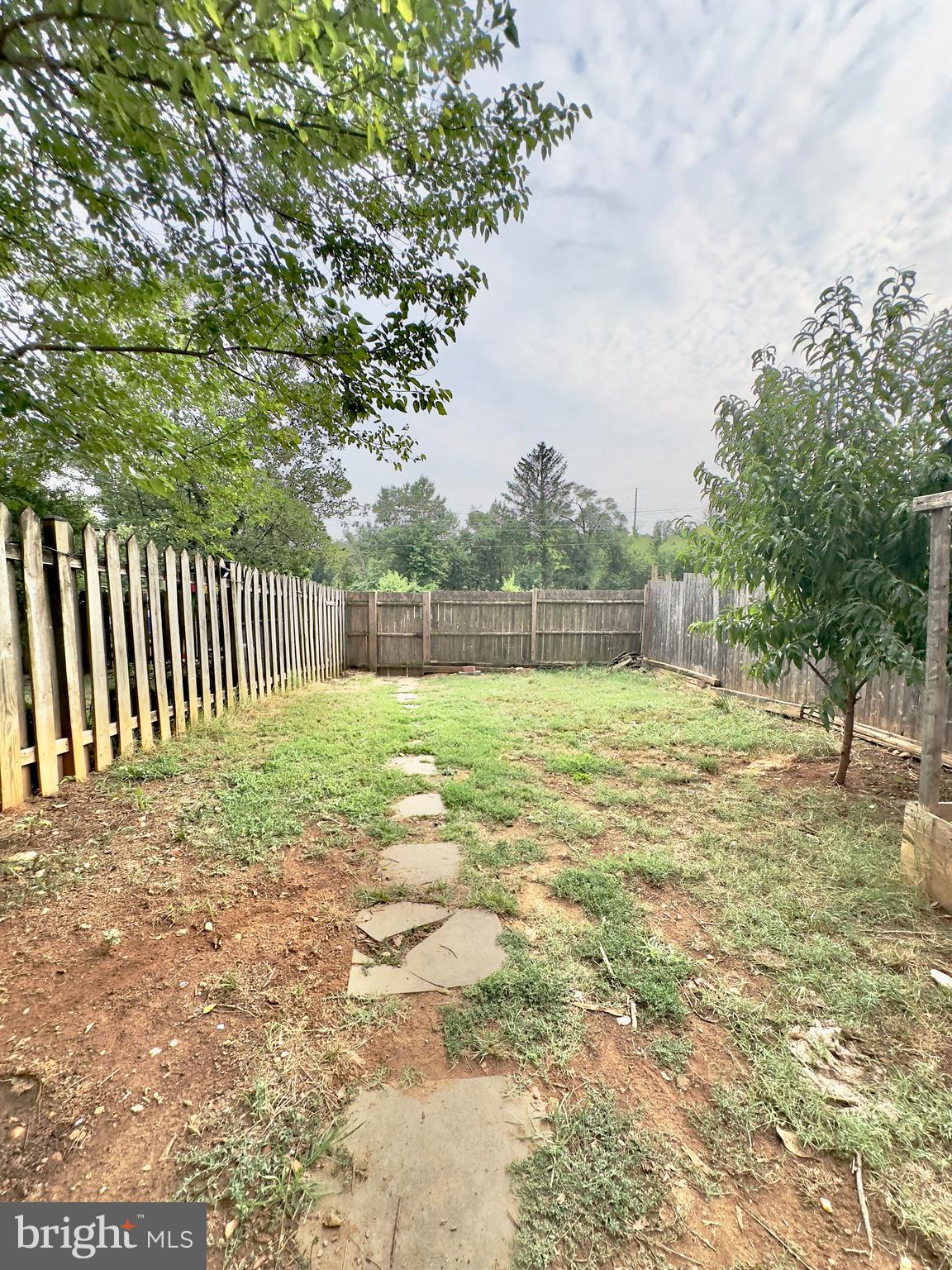 123 Davis Ave SW