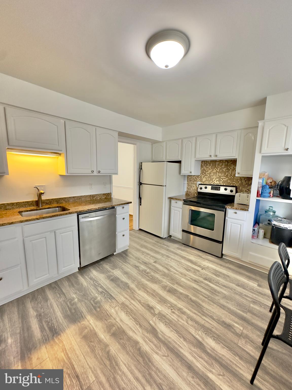 123 Davis Ave SW