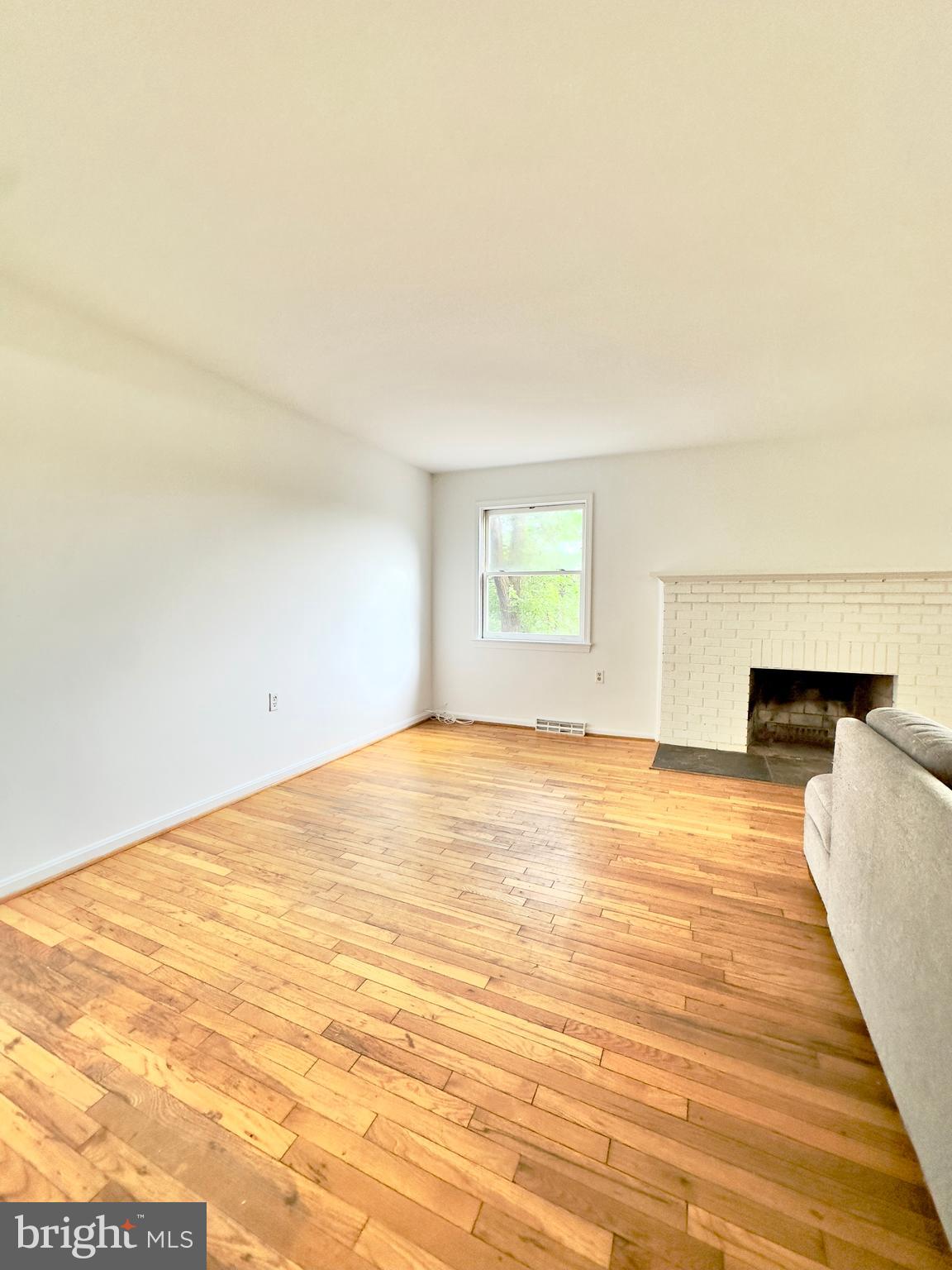 123 Davis Ave SW