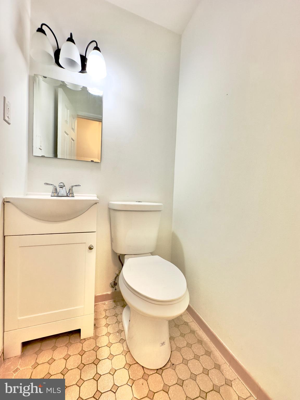 123 Davis Ave SW