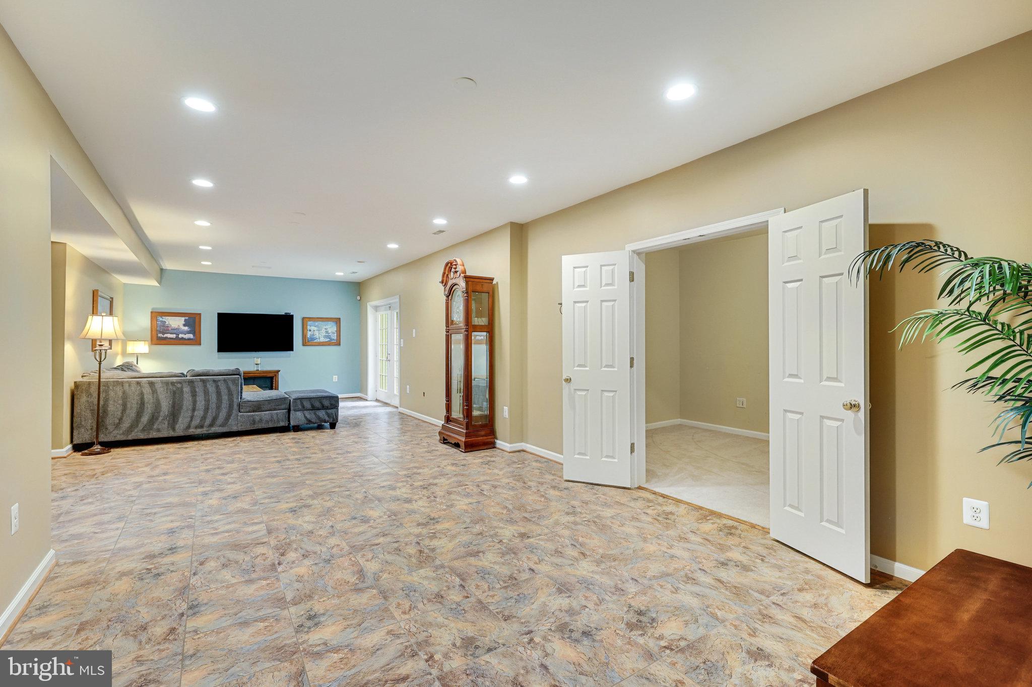 21317 Cameron Hunt Pl