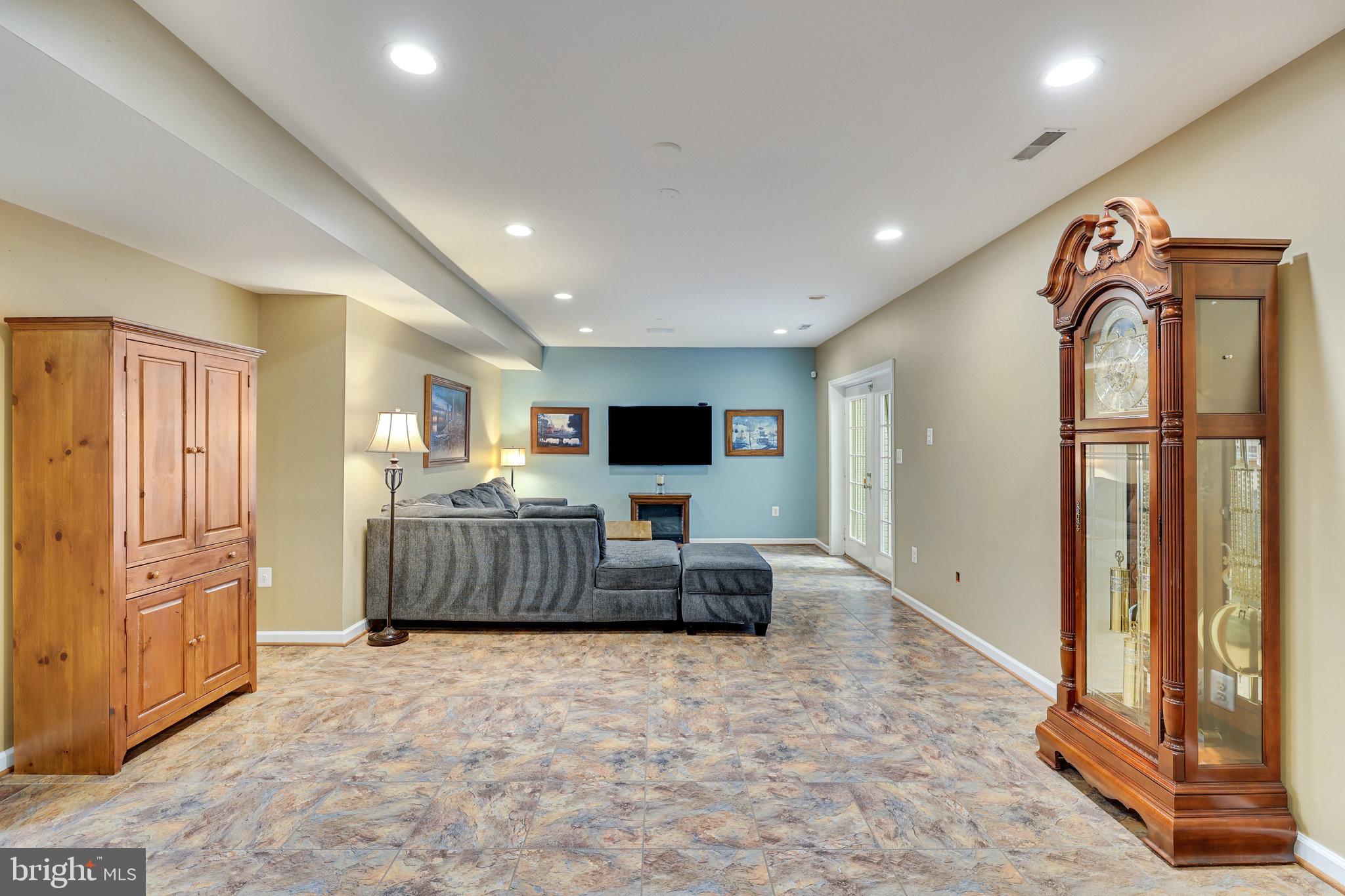 21317 Cameron Hunt Pl
