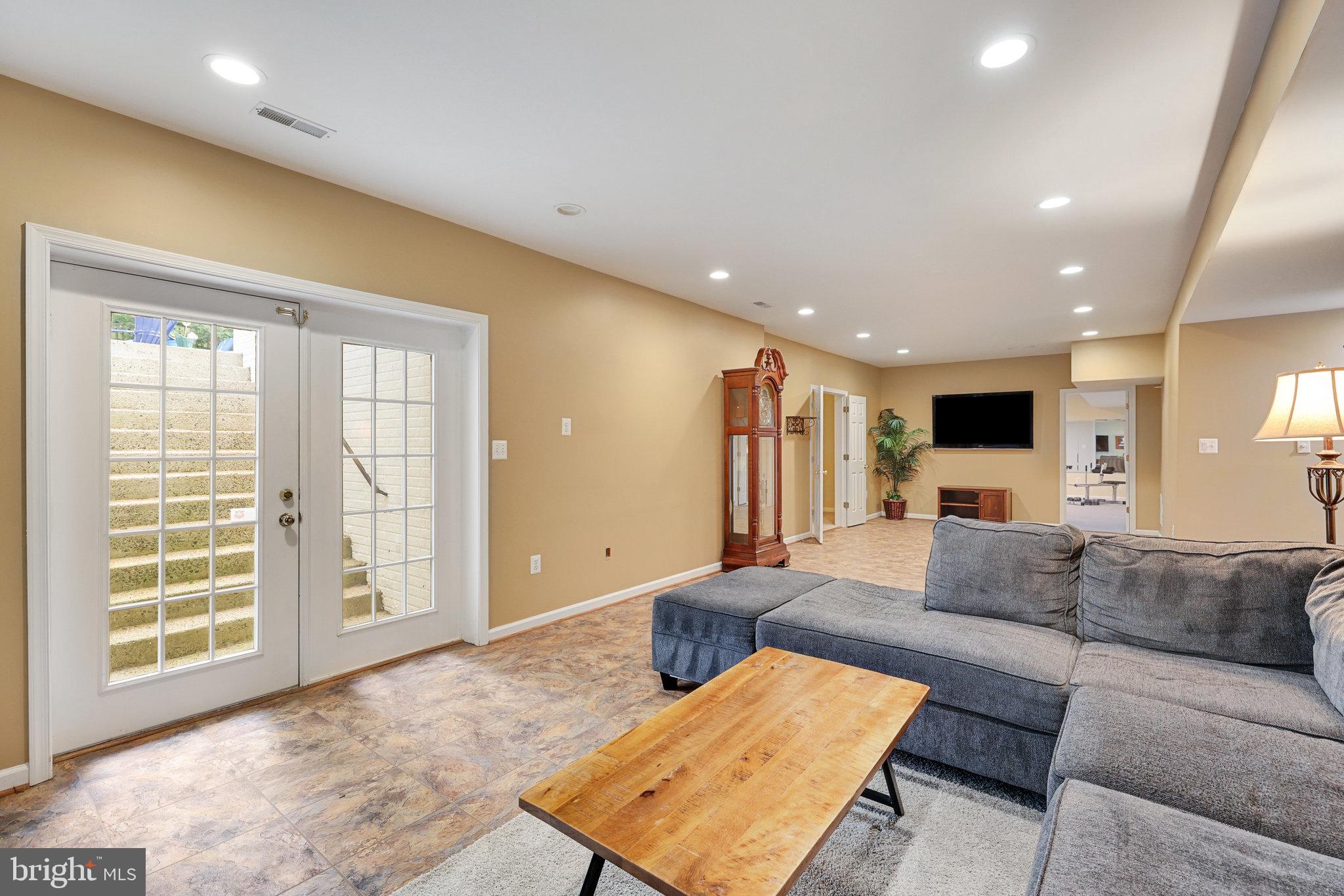 21317 Cameron Hunt Pl