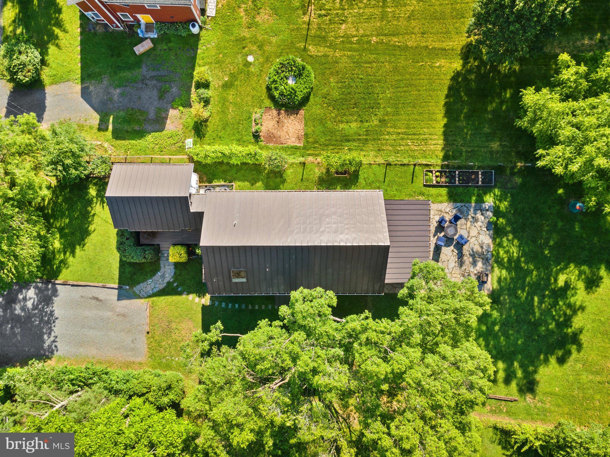 37764 Brooks Ln