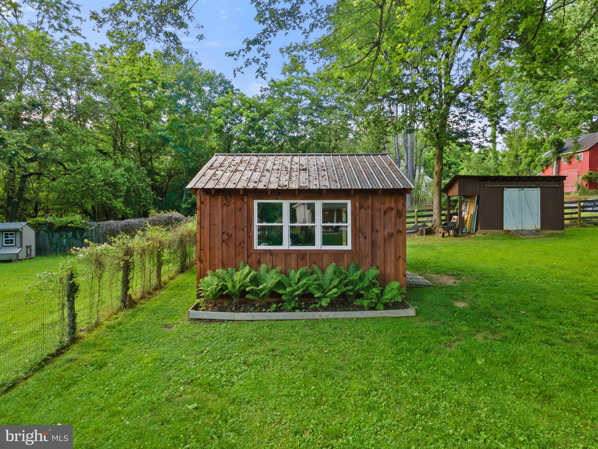 37764 Brooks Ln