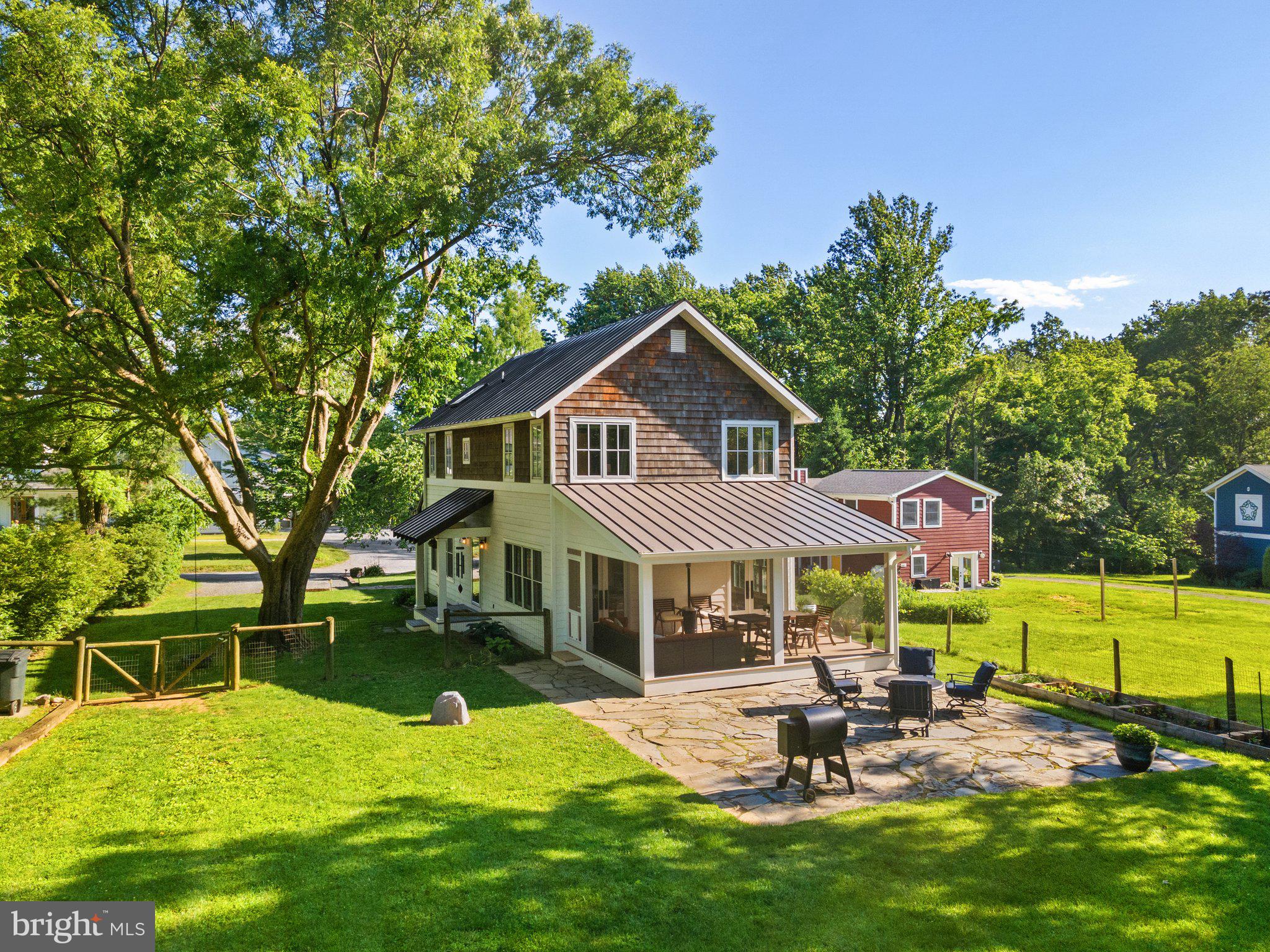 37764 Brooks Ln