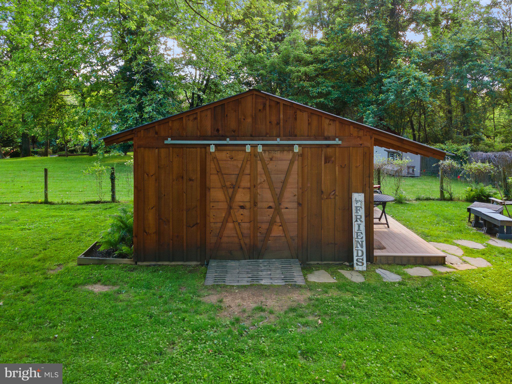 37764 Brooks Ln