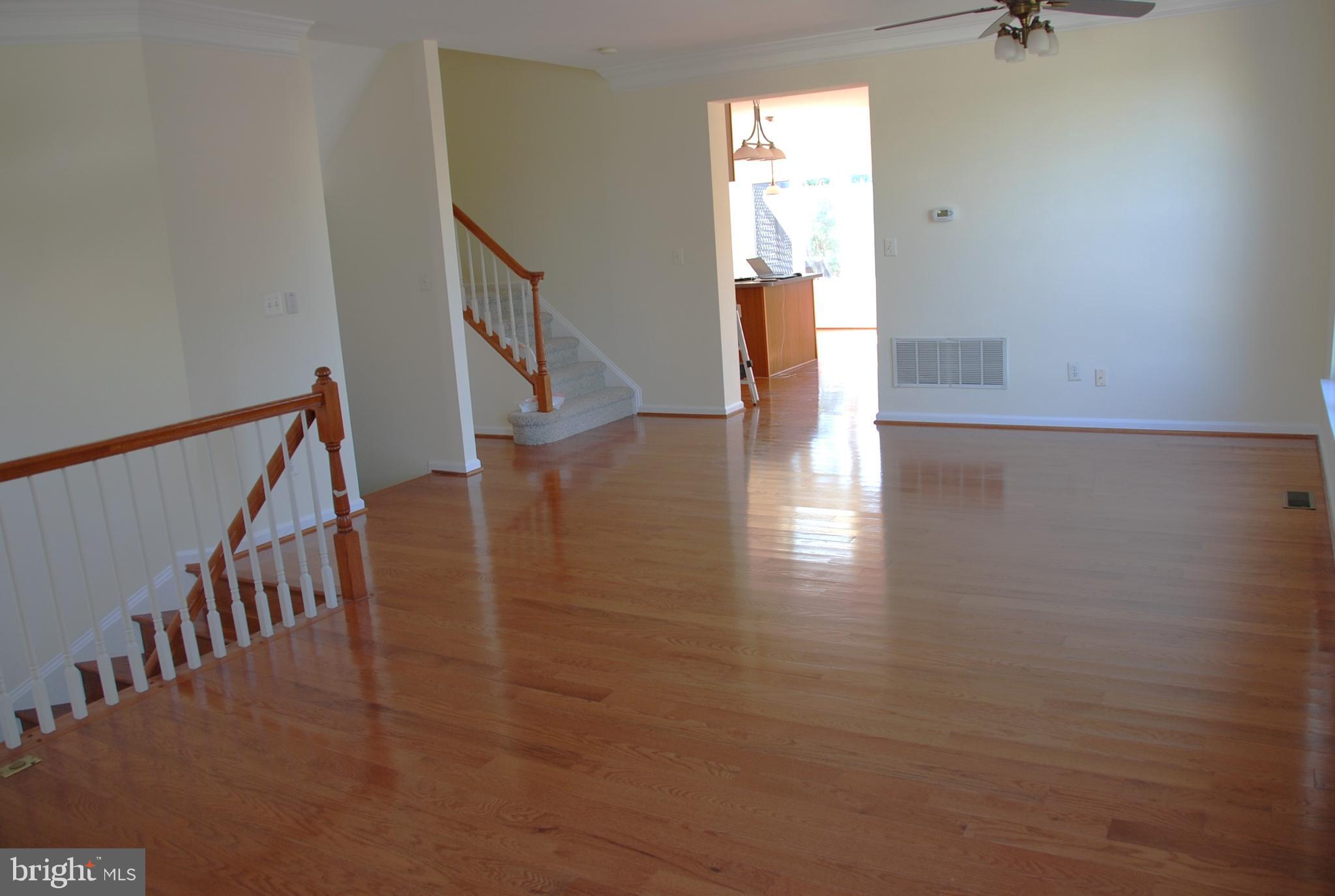 43851 Sandburg Sq