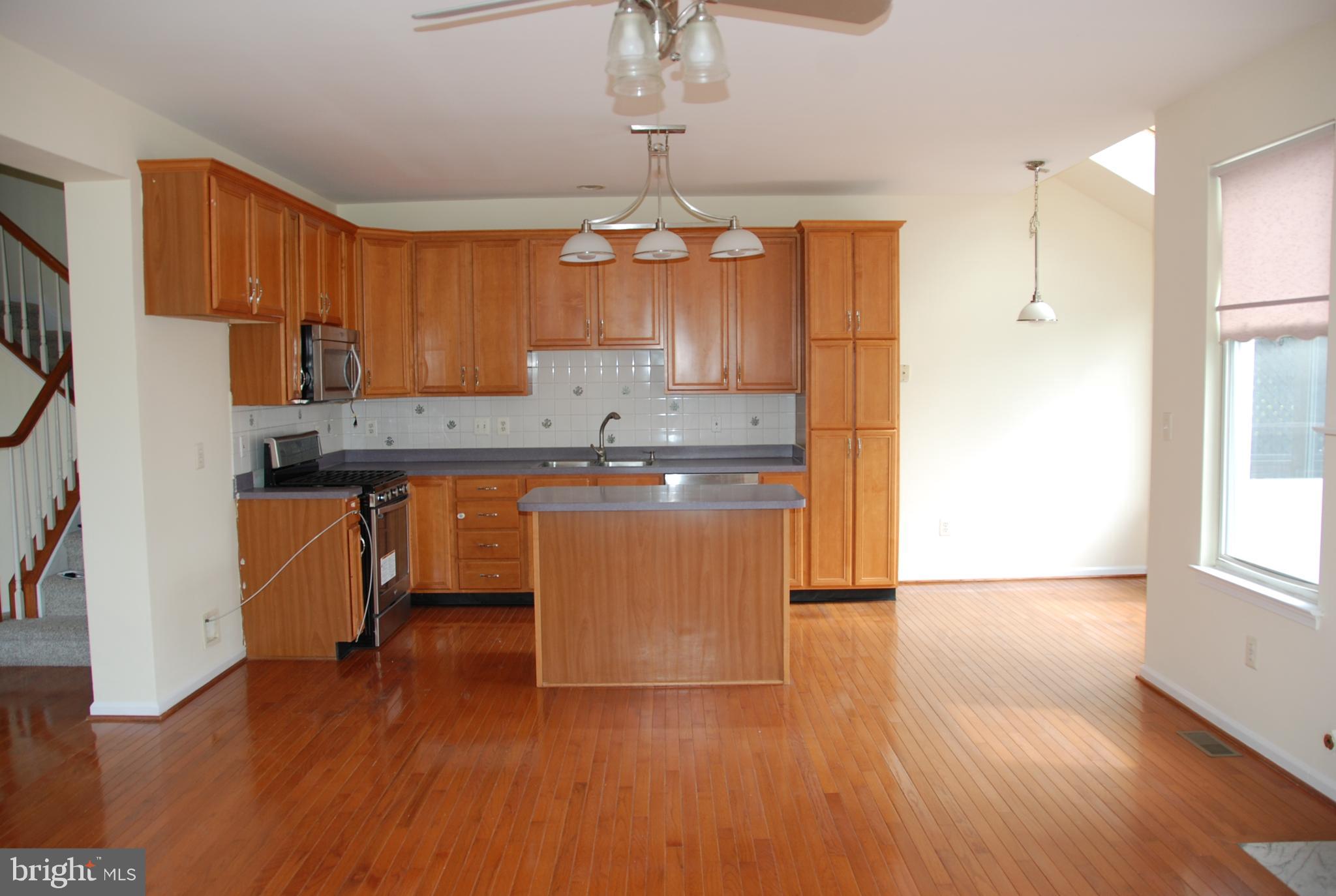 43851 Sandburg Sq