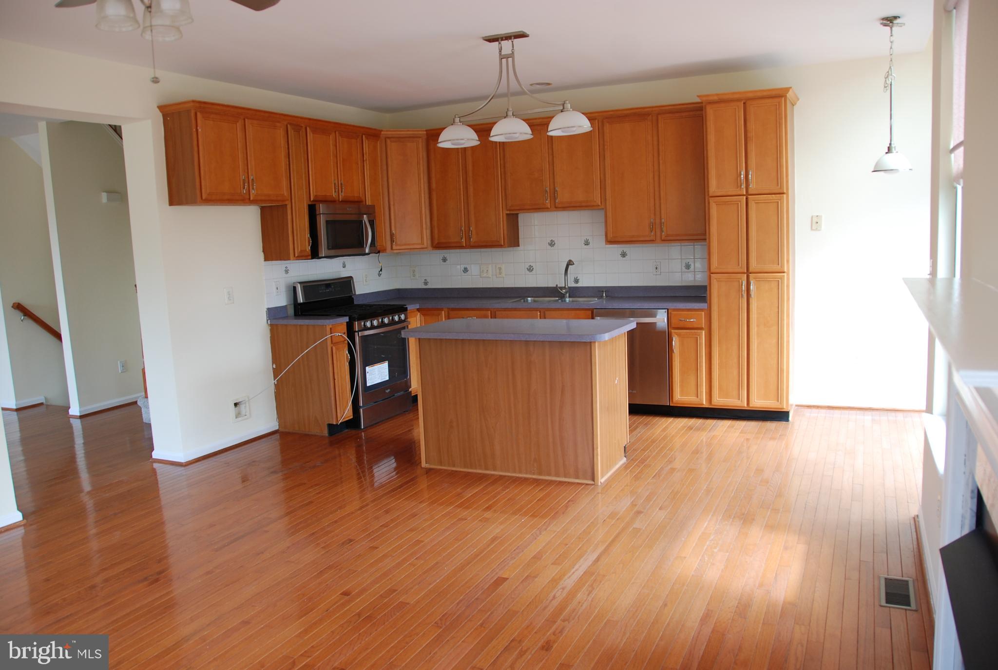 43851 Sandburg Sq