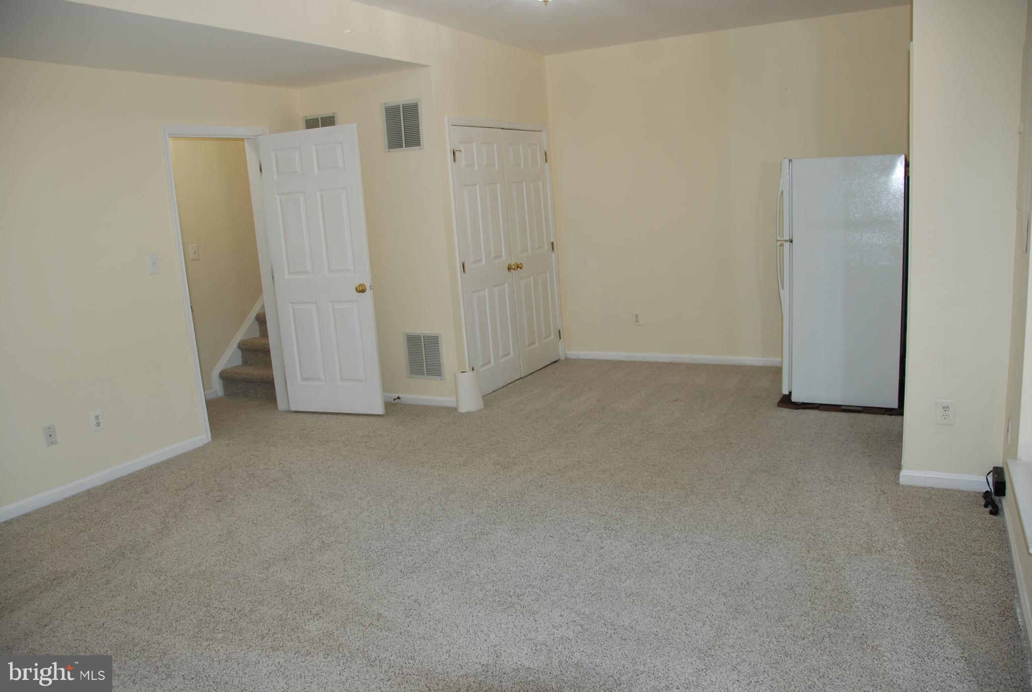 43851 Sandburg Sq