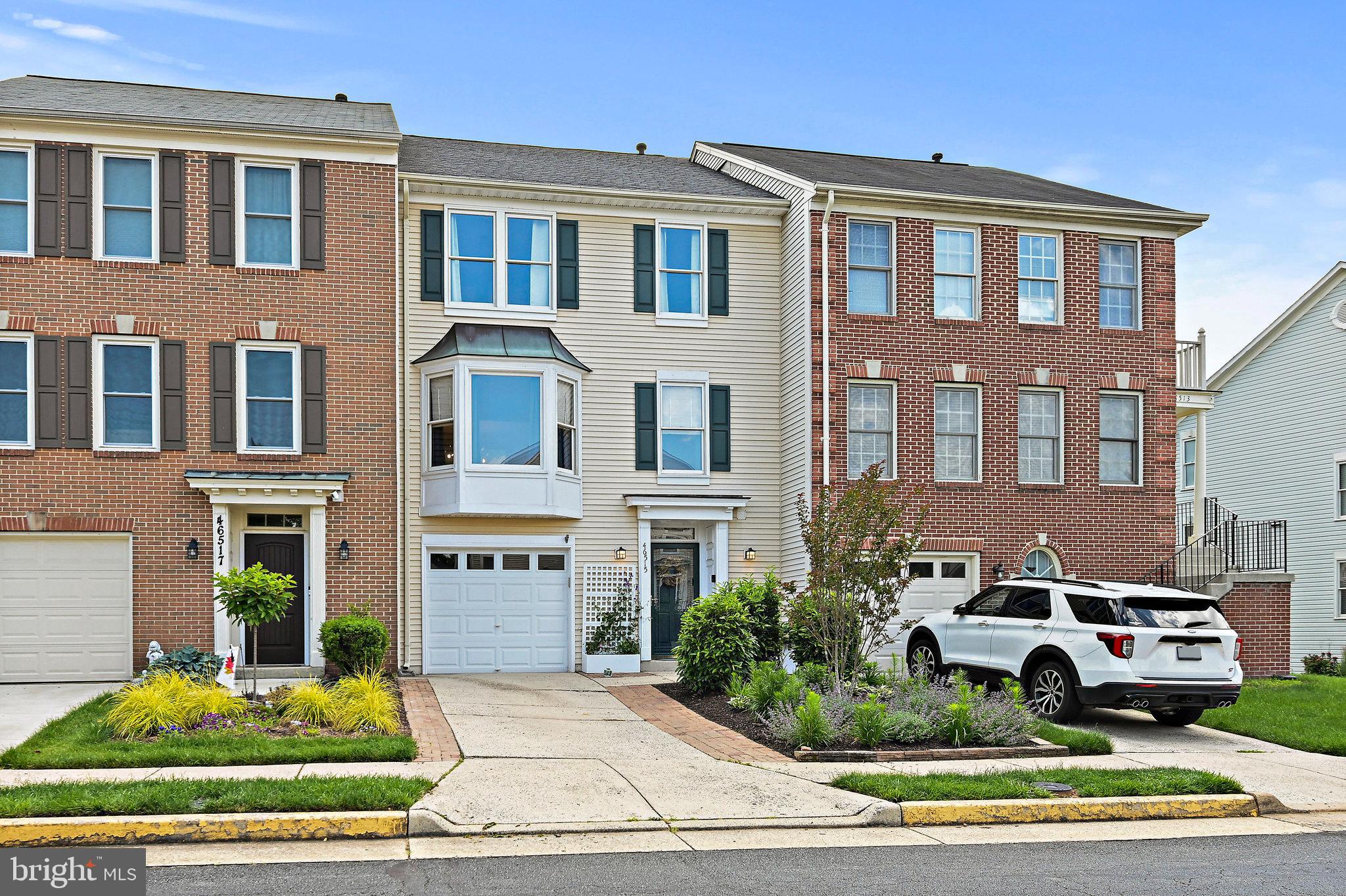 46515 River Meadows Ter