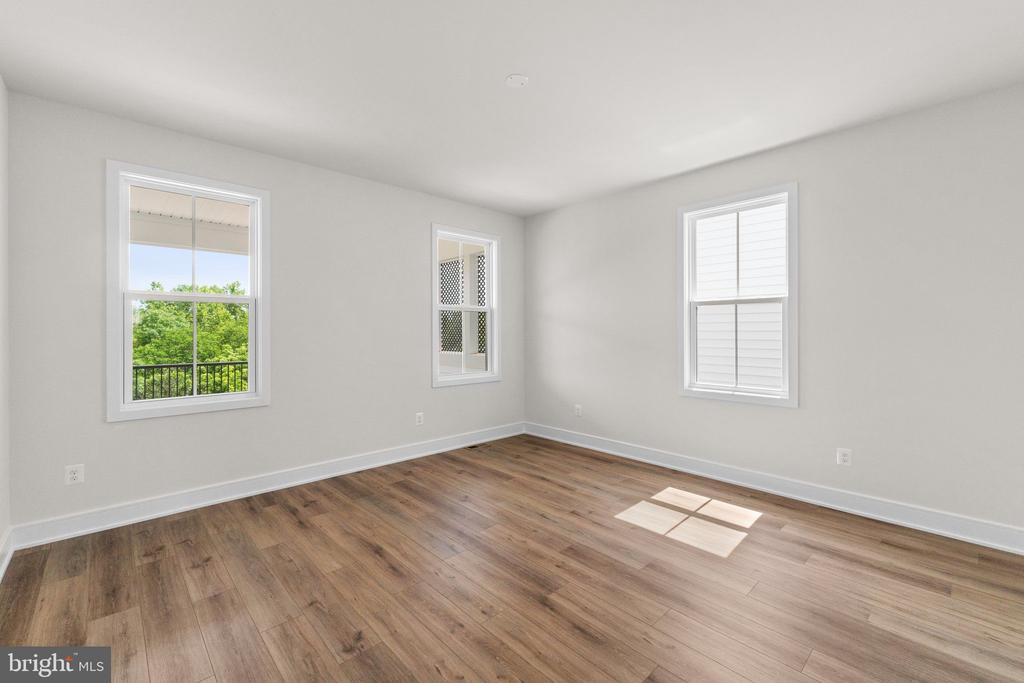 23564 Ellison Ter