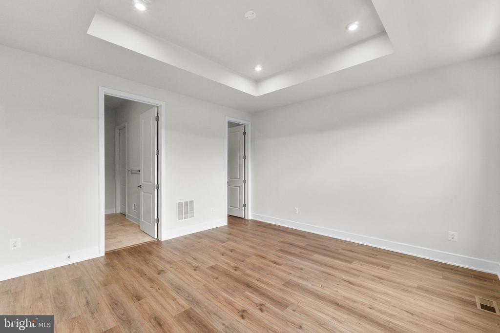 23564 Ellison Ter