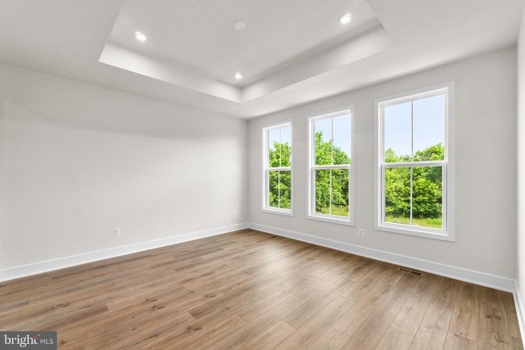 23564 Ellison Ter