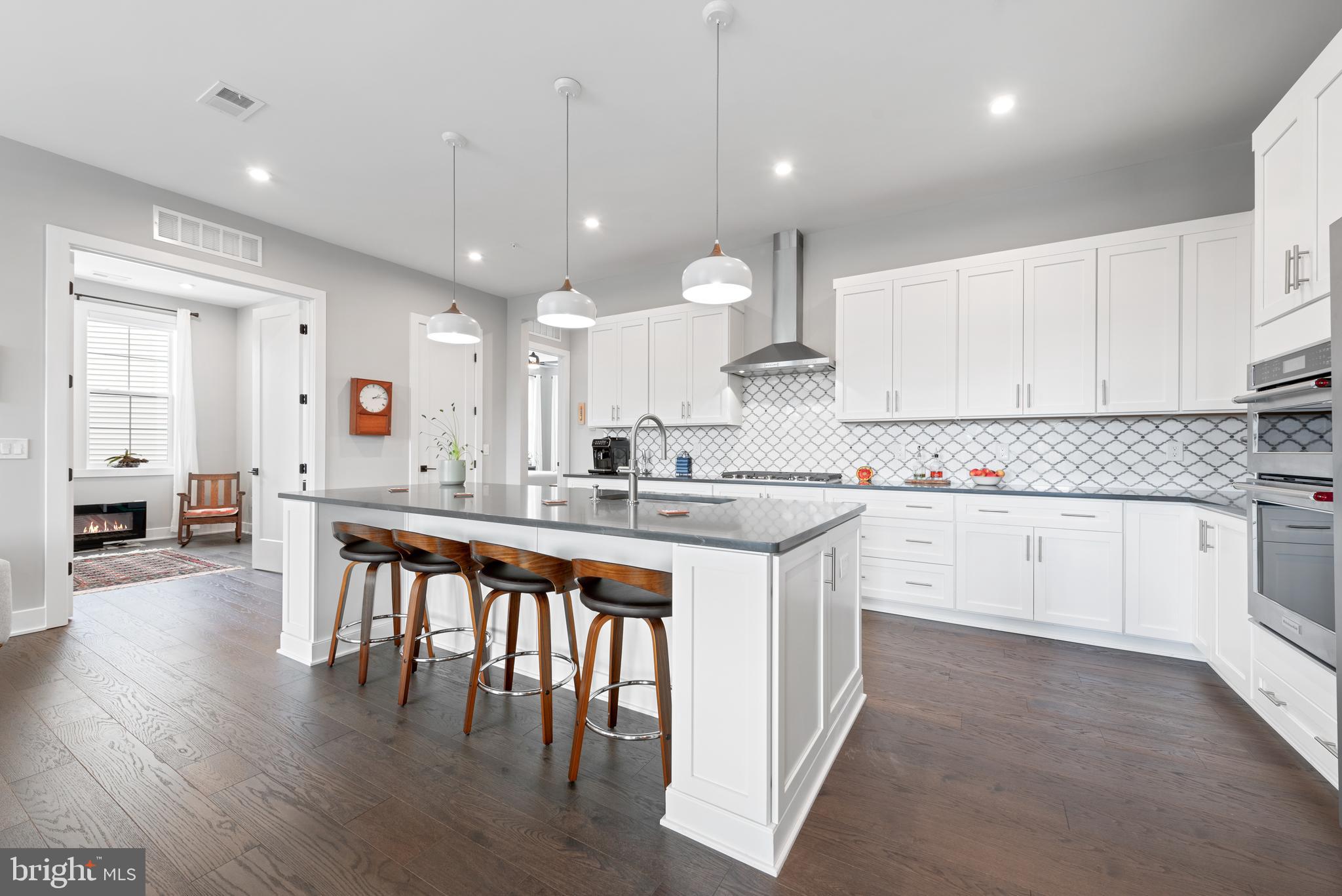 43431 Croson Ln #300