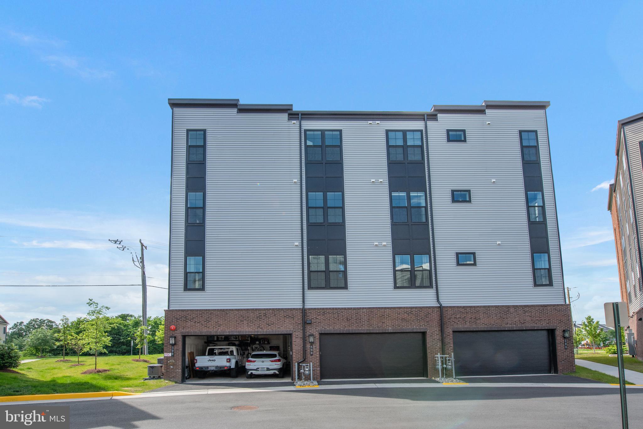 43431 Croson Ln #300