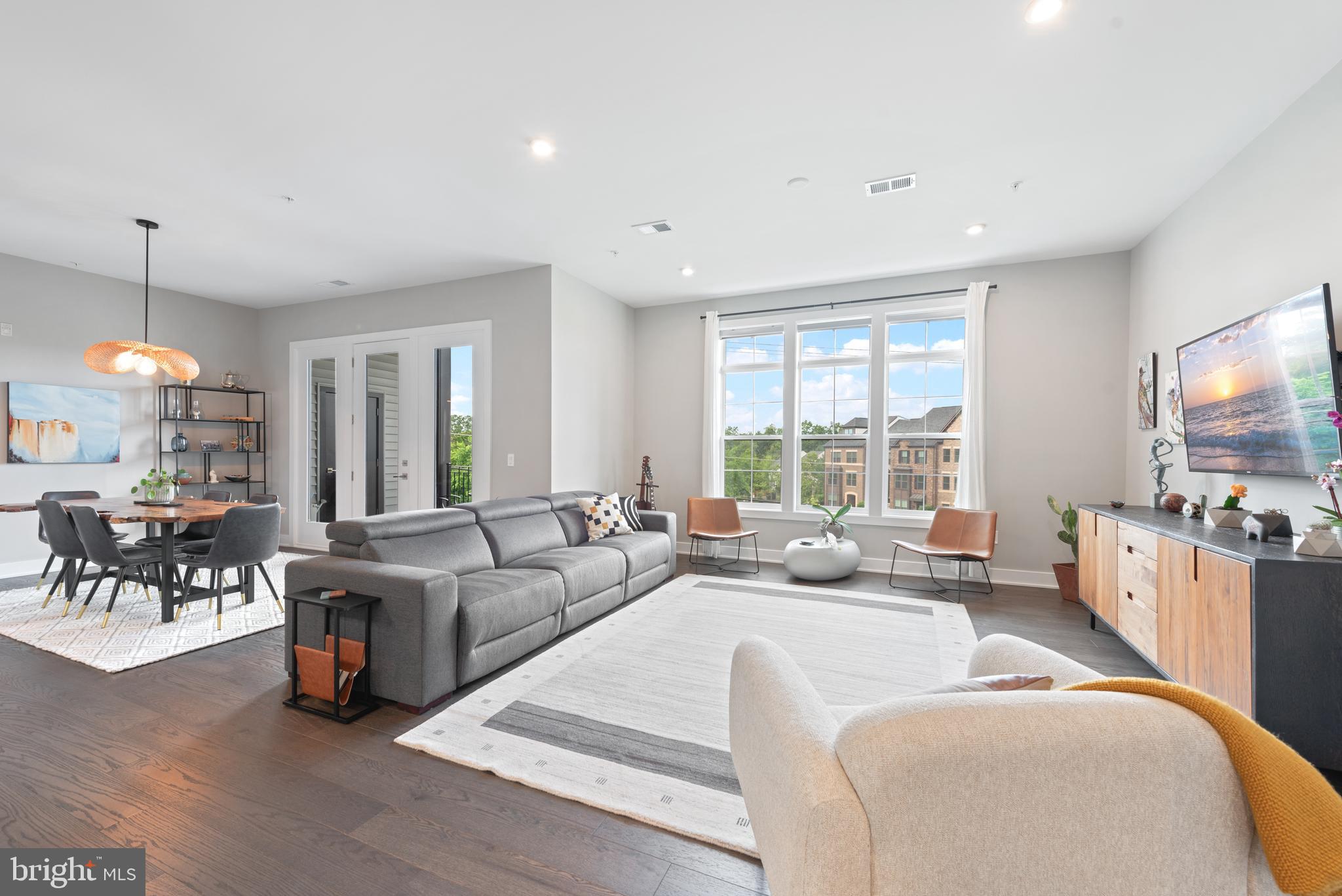 43431 Croson Ln #300