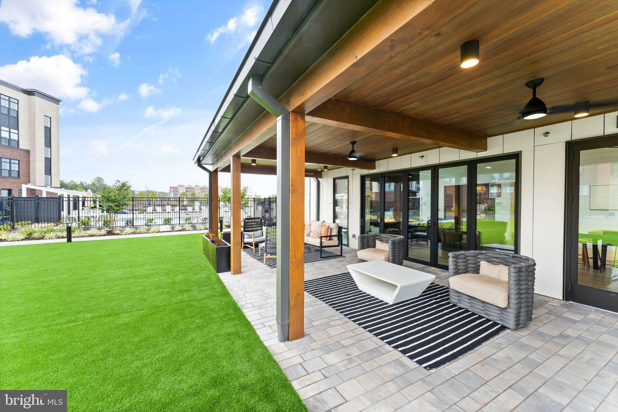 43431 Croson Ln #300