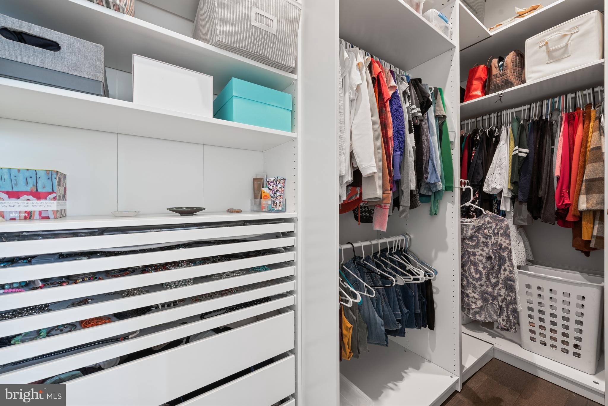 43431 Croson Ln #300