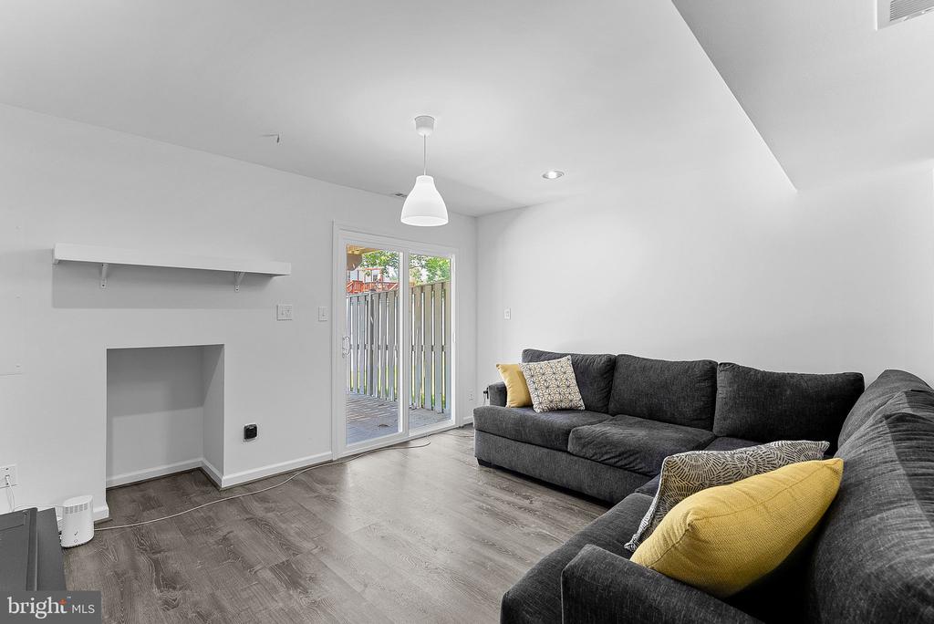 17363 Kentsdale Sq